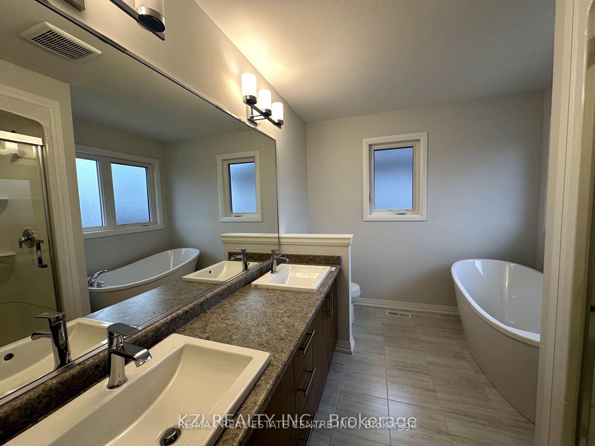 Photo 6 of 27 Samuel Avenue, Pelham, Fonthill — HOMEH