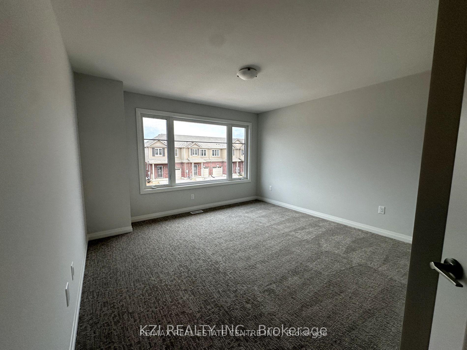 Photo 14 of 27 Samuel Avenue, Pelham, Fonthill — HOMEH