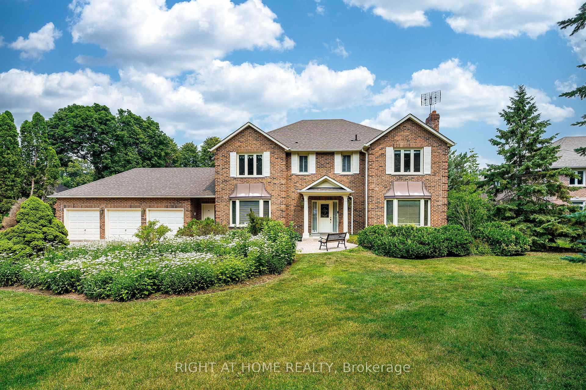 Photo 5 of 9 Glenridge Drive, Markham, Devil's Elbow — HOMEH