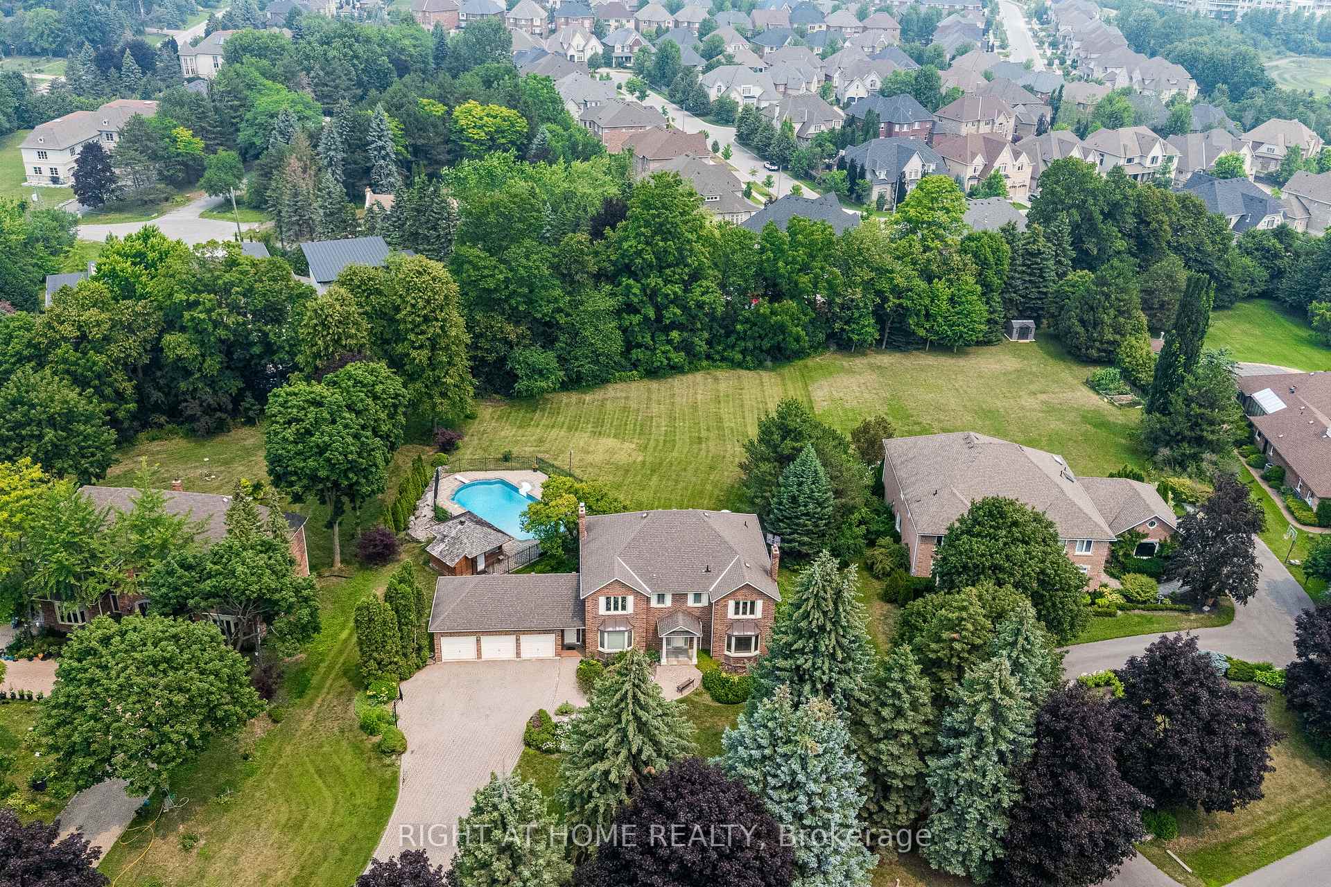 Photo 7 of 9 Glenridge Drive, Markham, Devil's Elbow — HOMEH
