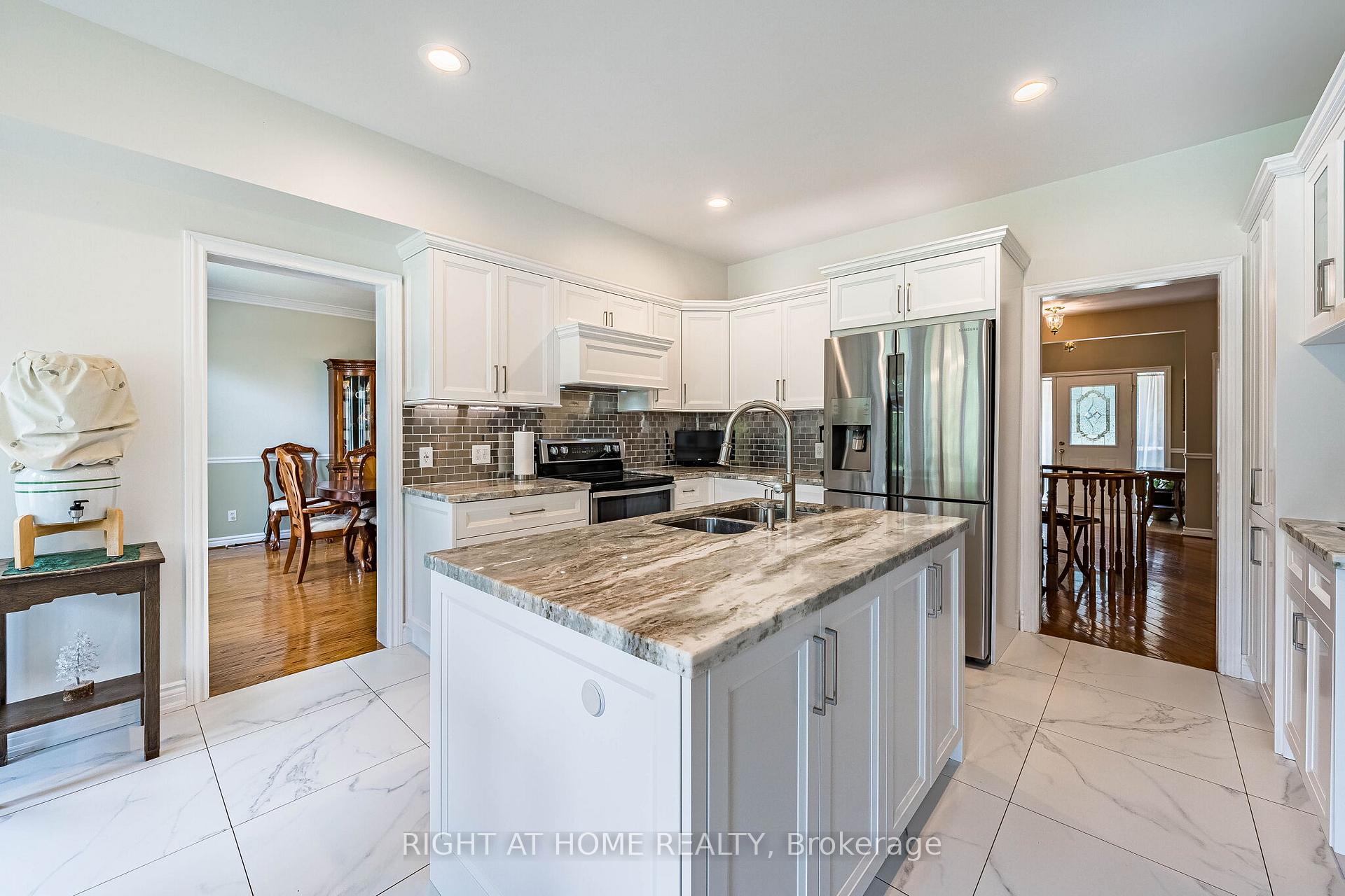 Photo 15 of 9 Glenridge Drive, Markham, Devil's Elbow — HOMEH