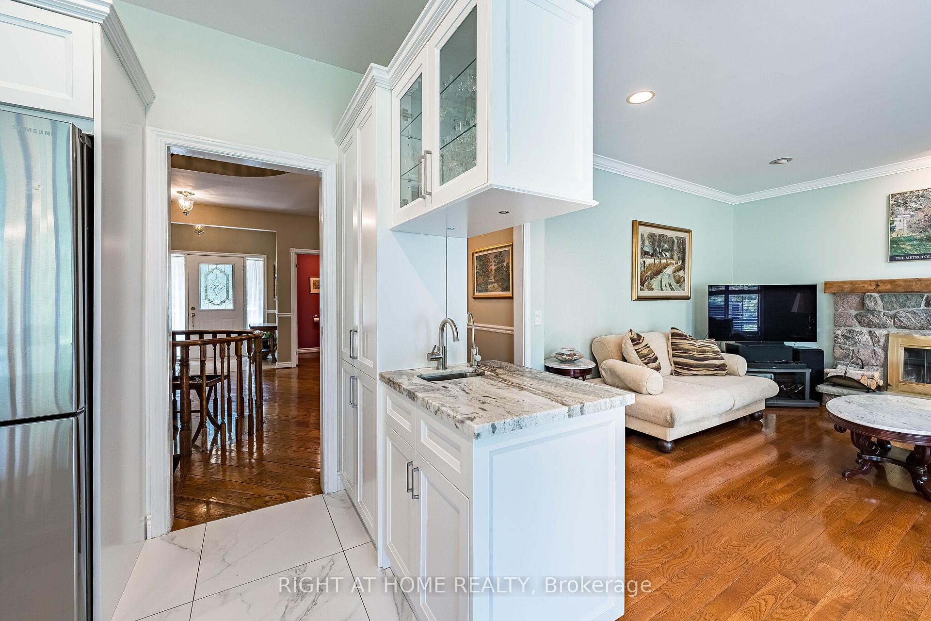 Photo 19 of 9 Glenridge Drive, Markham, Devil's Elbow — HOMEH