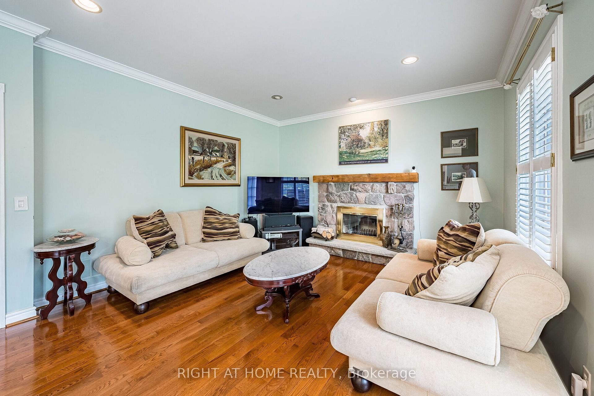 Photo 20 of 9 Glenridge Drive, Markham, Devil's Elbow — HOMEH