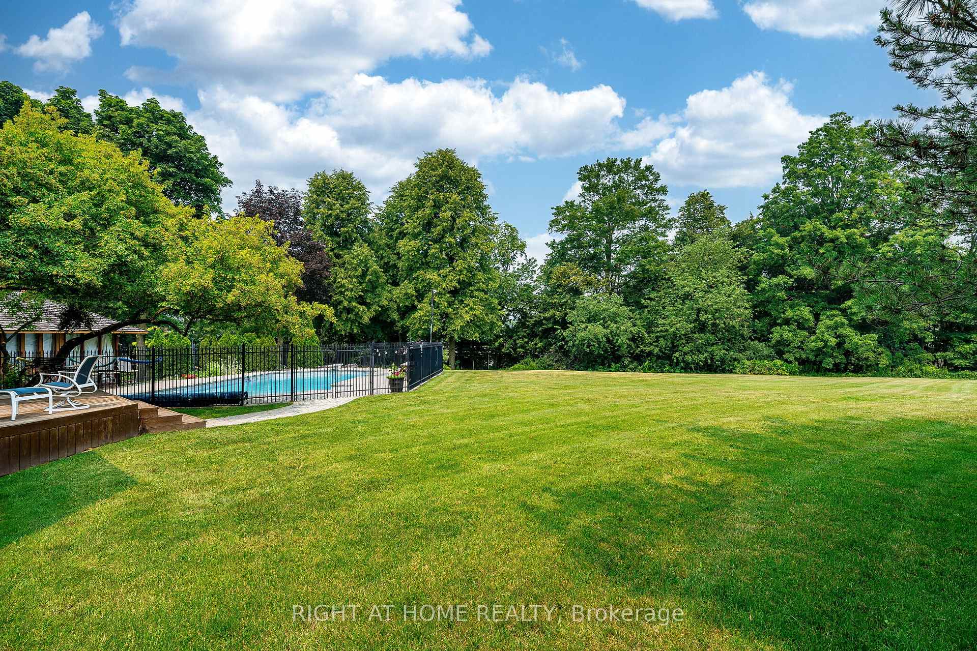 Photo 36 of 9 Glenridge Drive, Markham, Devil's Elbow — HOMEH