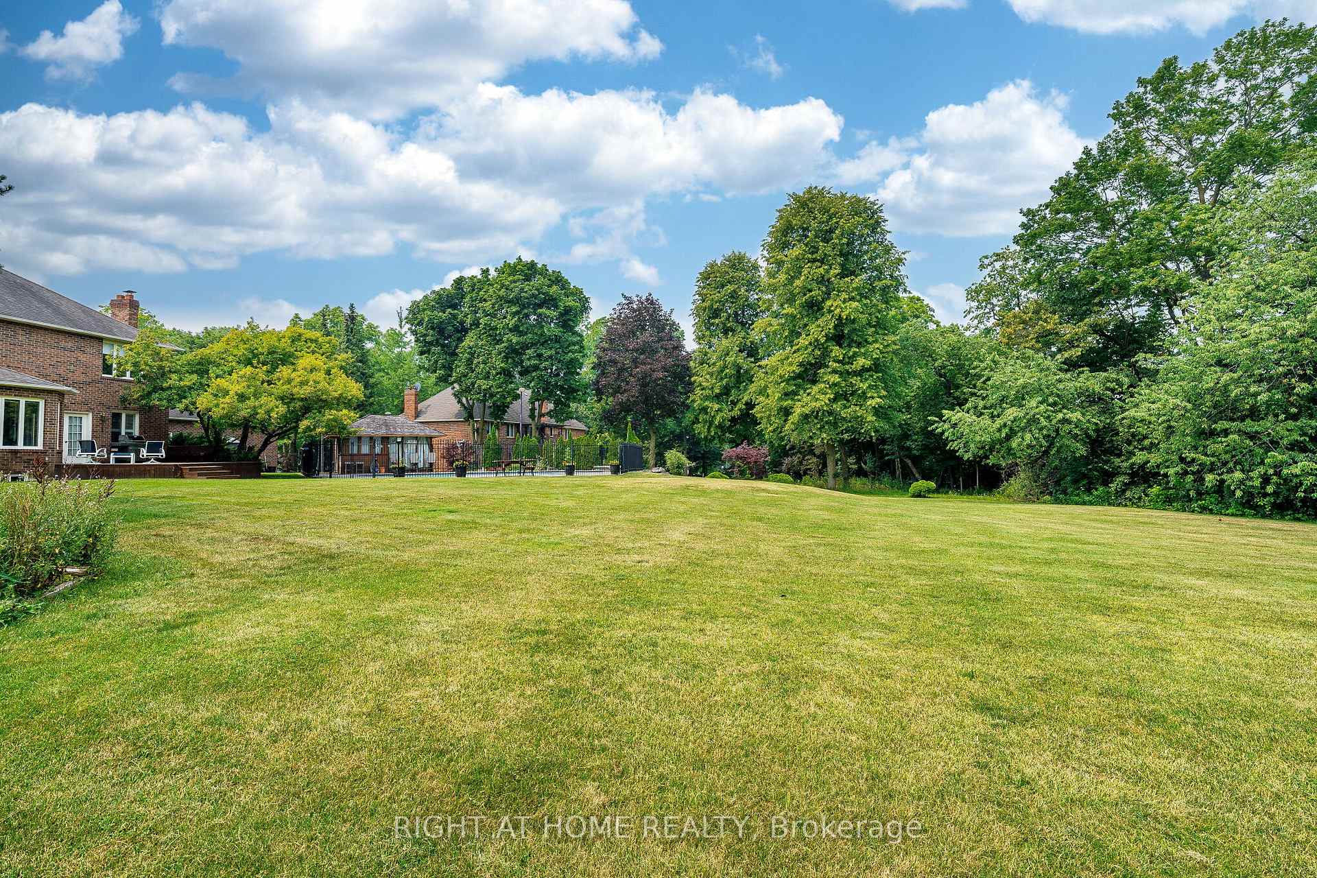 Photo 40 of 9 Glenridge Drive, Markham, Devil's Elbow — HOMEH