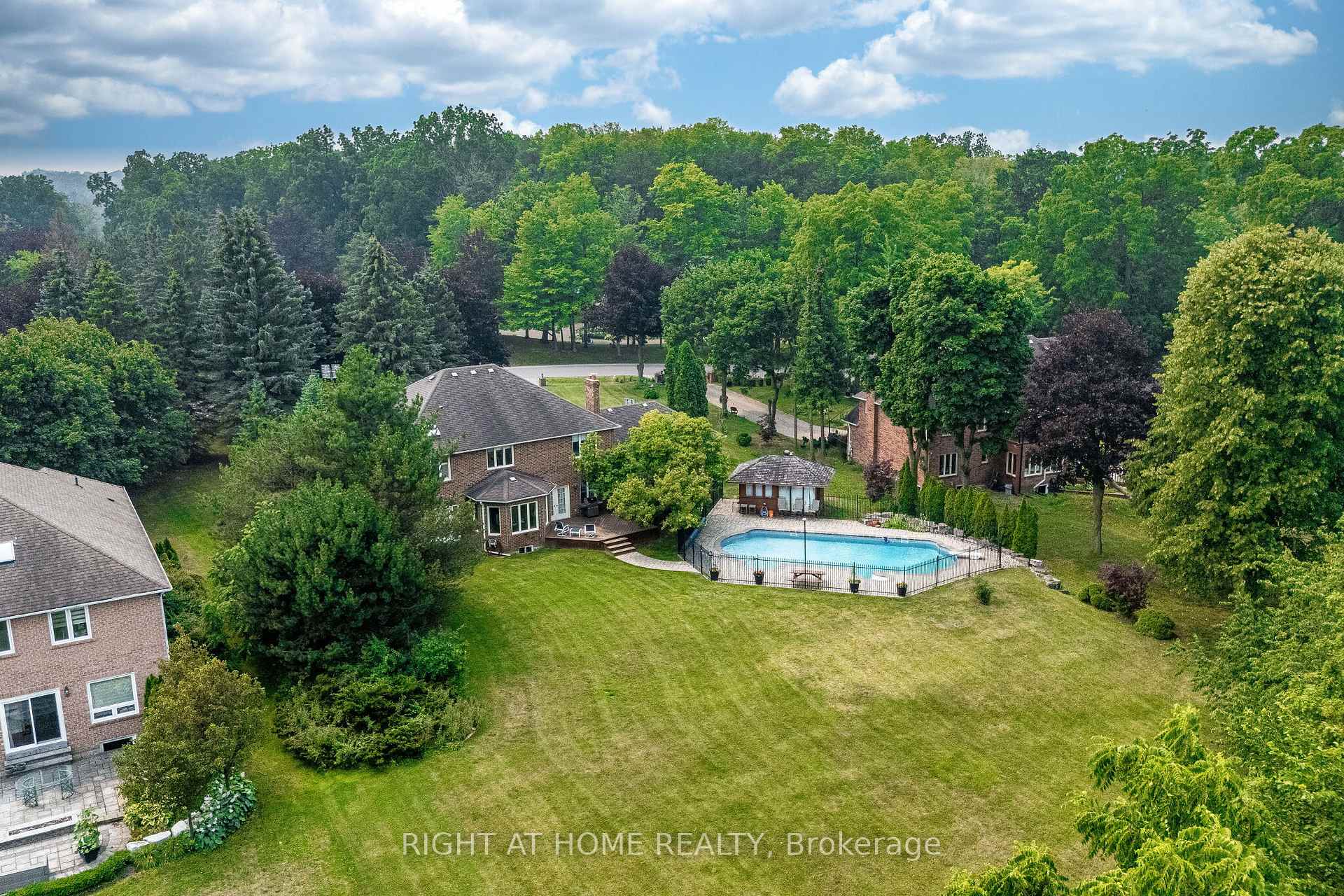 Photo 43 of 9 Glenridge Drive, Markham, Devil's Elbow — HOMEH