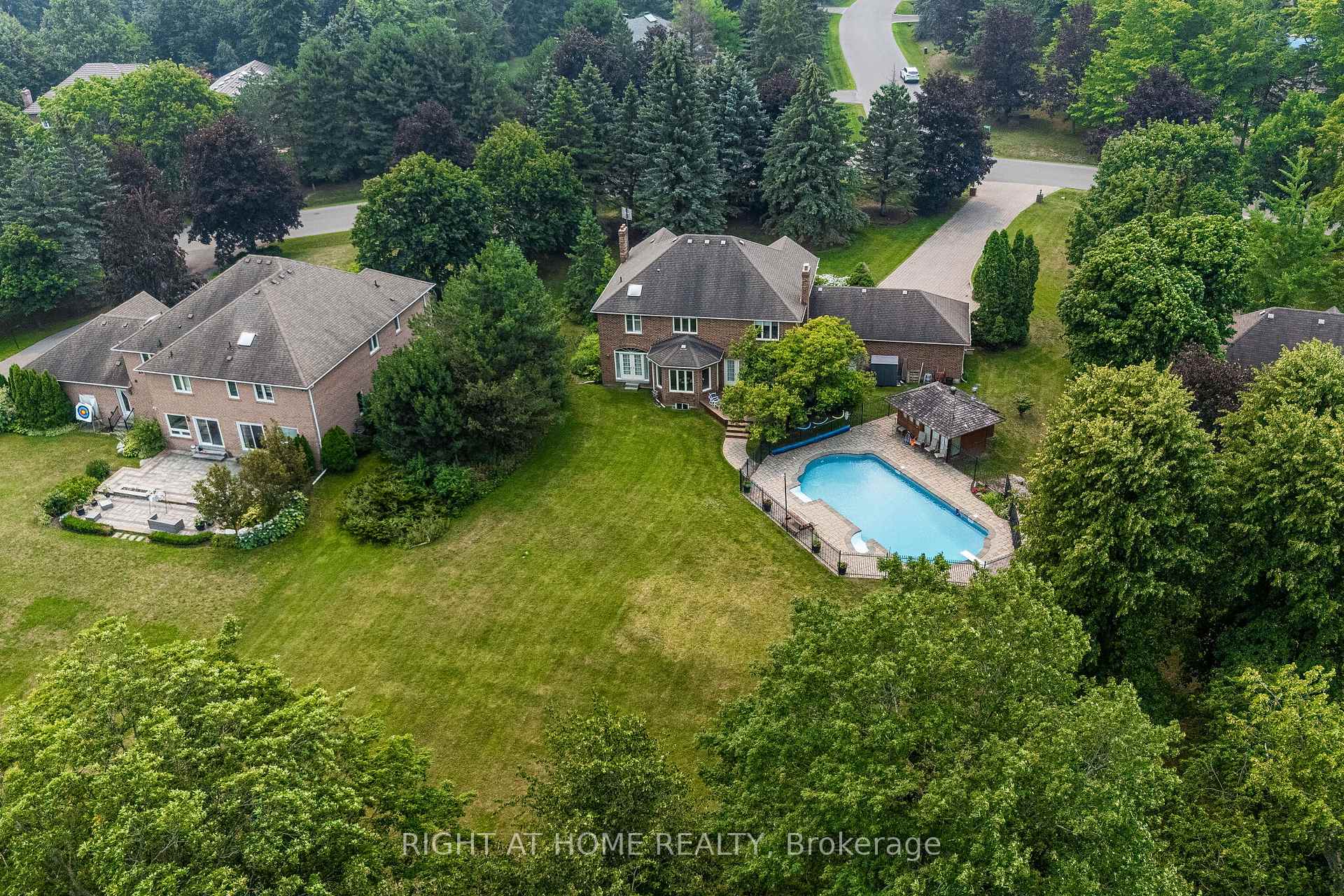 Photo 44 of 9 Glenridge Drive, Markham, Devil's Elbow — HOMEH