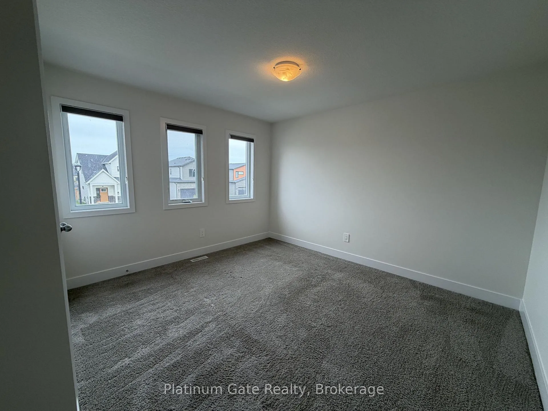 Photo 20 of Unit UPPER, 1433 Twilite Boulevard, London, North S — HOMEH