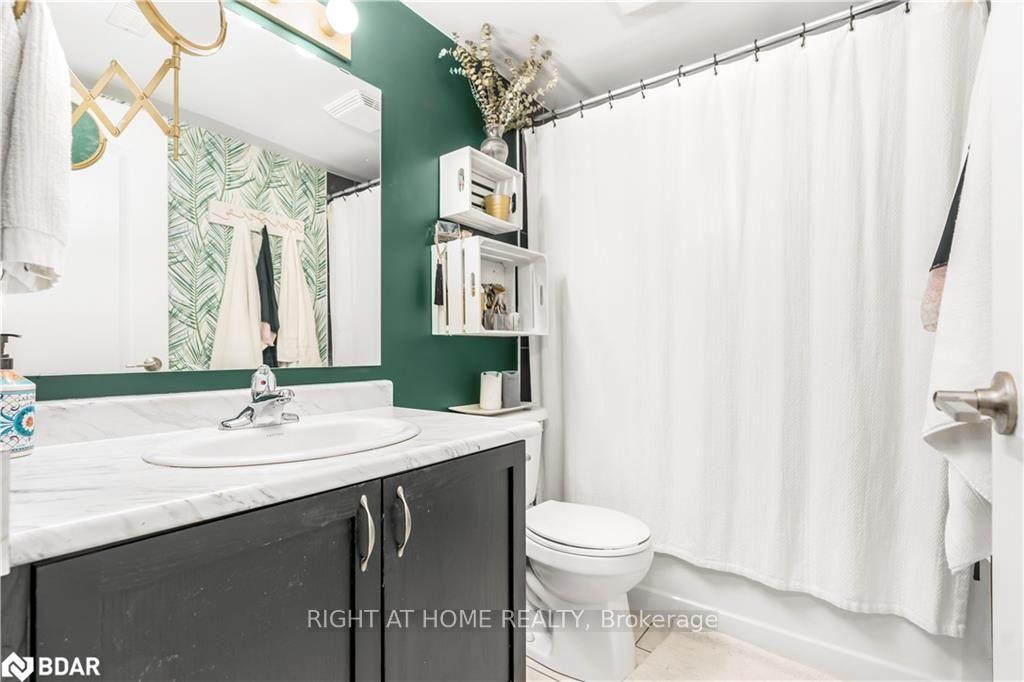 Photo 6 of Unit 3, 53 Ferndale Drive S, Barrie, Ardagh — HOMEH
