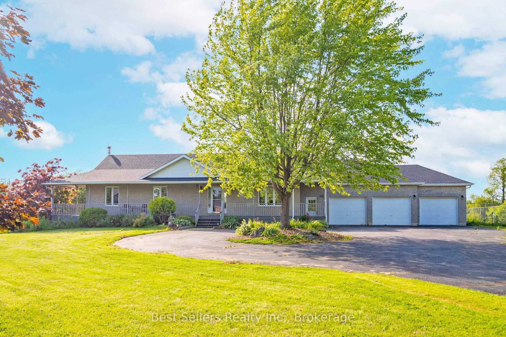 Photo of 14 Pioneer Ridge Court