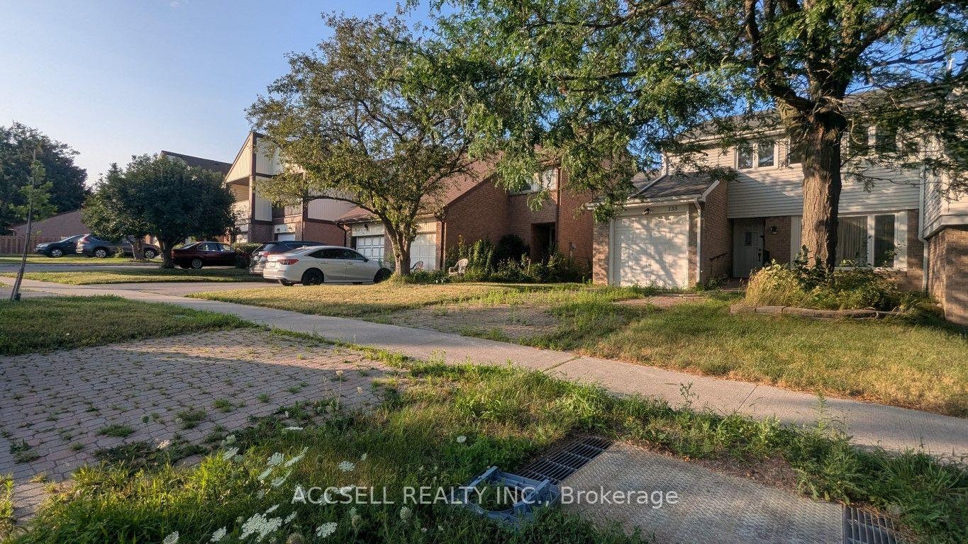 Photo 3 of 135 Placentia Boulevard, Scarborough, Agincourt North — HOMEH