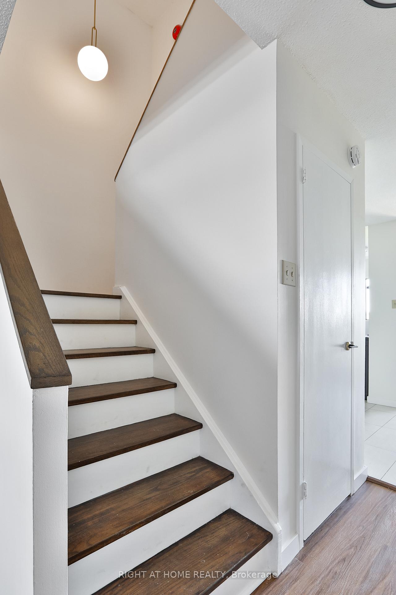 Photo 13 of Unit 302, 35 Sunny Glenway, Toronto, Flemingdon Park — HOMEH