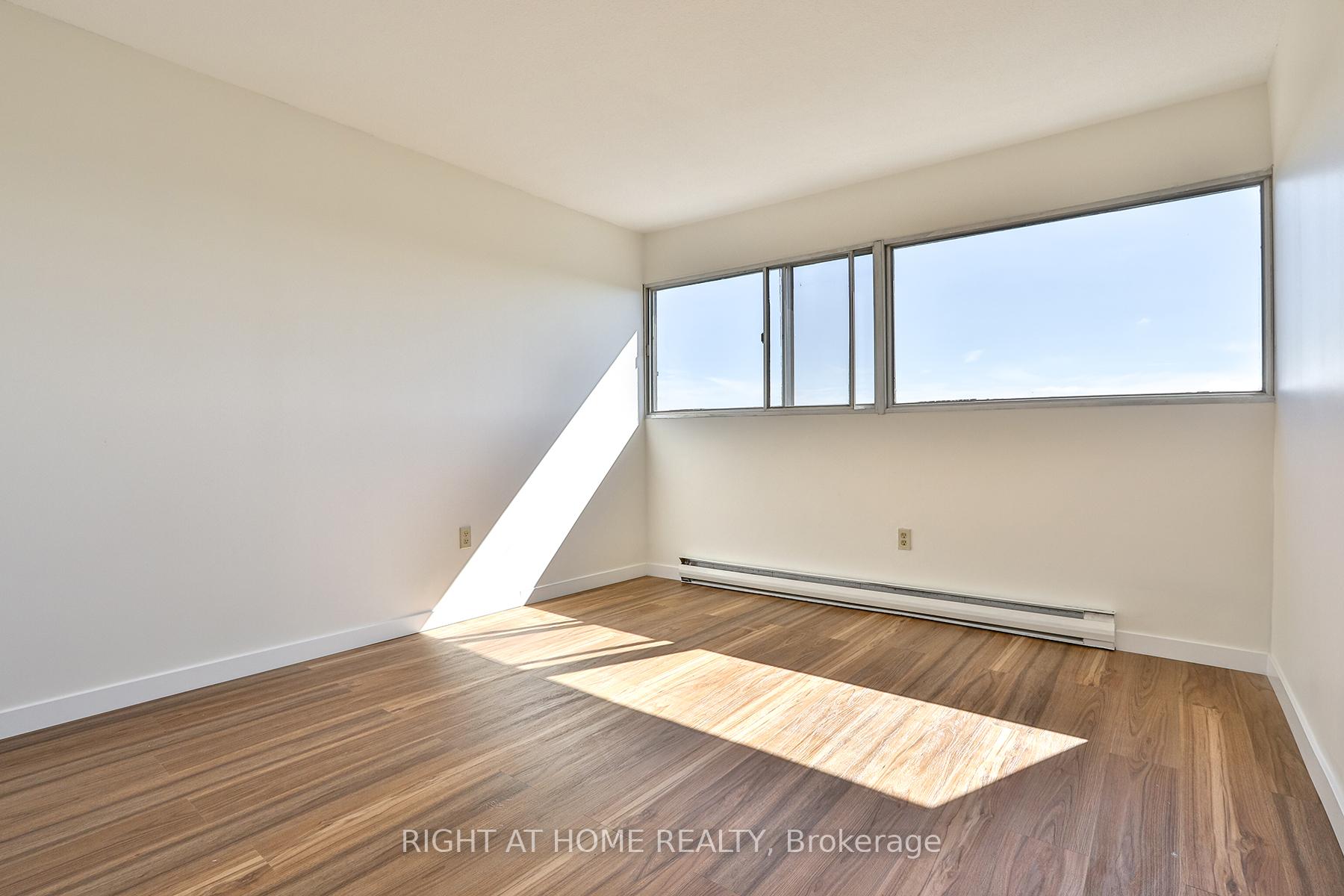 Photo 14 of Unit 302, 35 Sunny Glenway, Toronto, Flemingdon Park — HOMEH