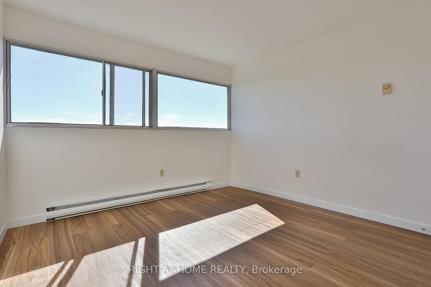 Photo 18 of Unit 302, 35 Sunny Glenway, Toronto, Flemingdon Park — HOMEH