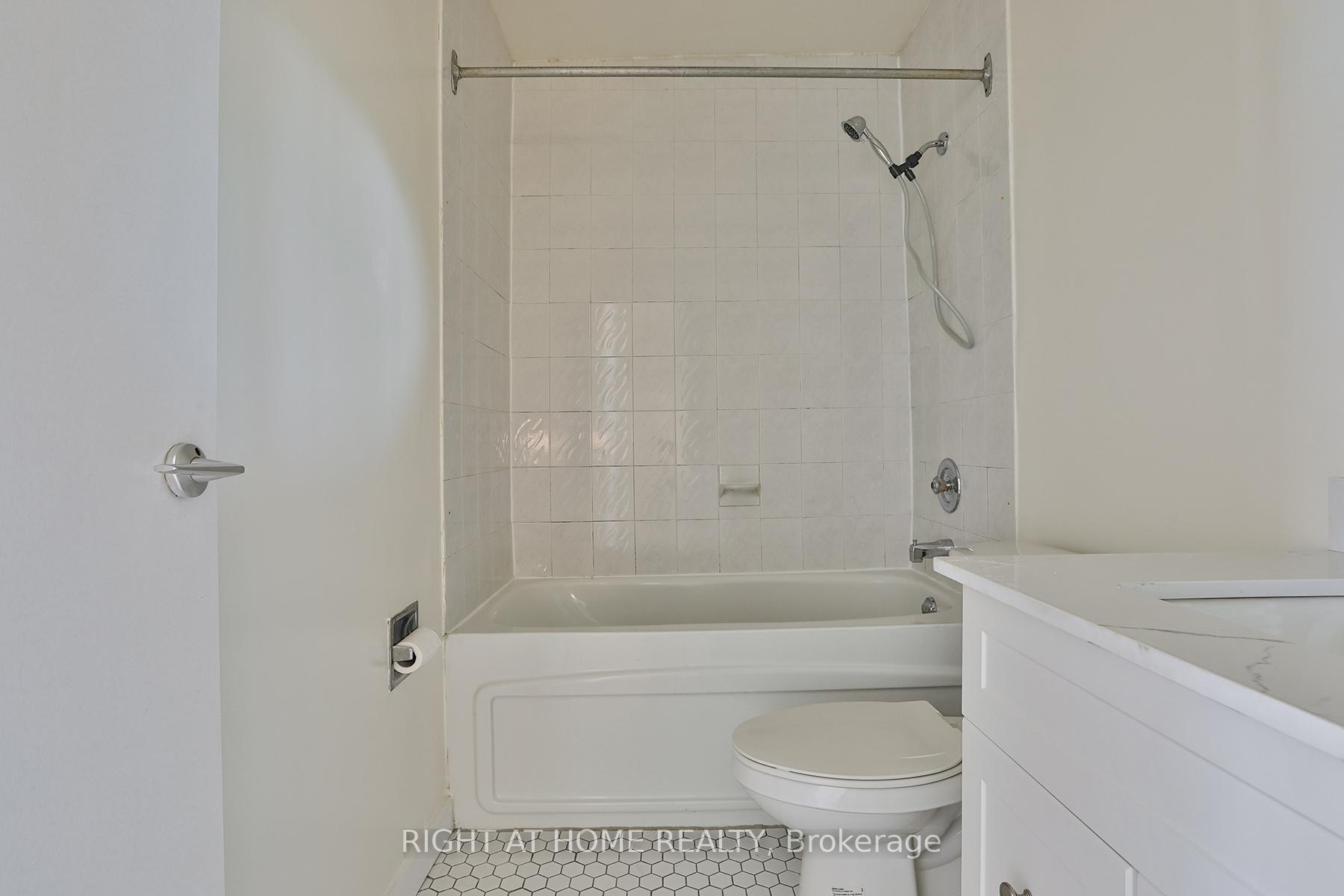 Photo 21 of Unit 302, 35 Sunny Glenway, Toronto, Flemingdon Park — HOMEH