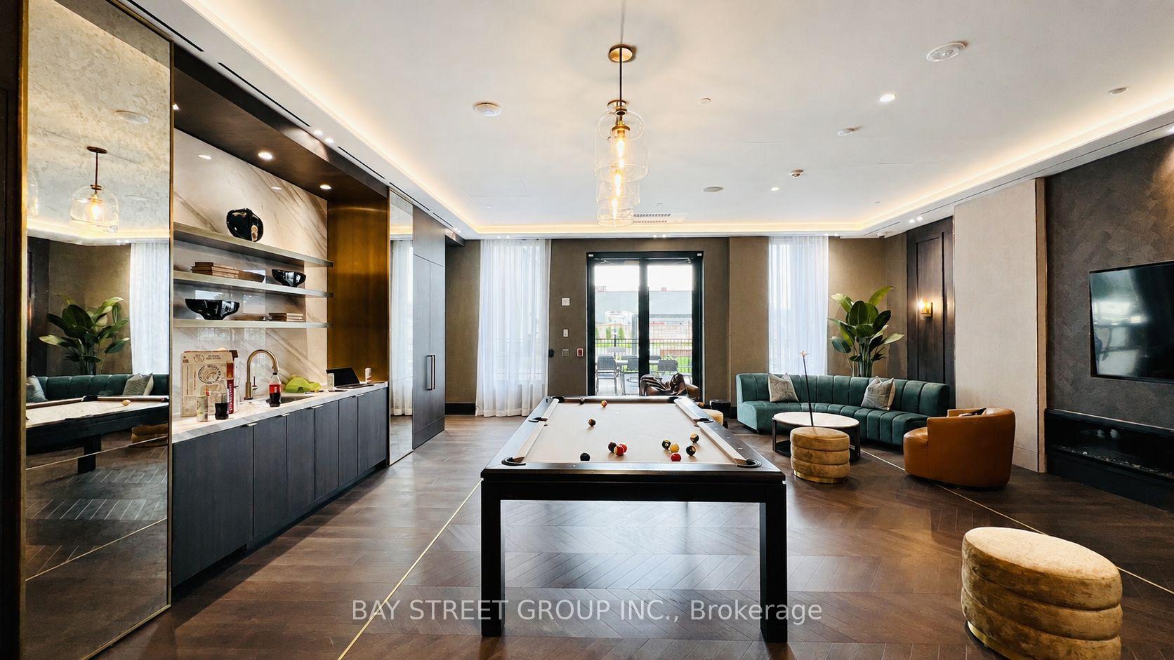 Photo 8 of Unit 908, 21 Meadowdale Road, Vaughan, Vaughan Corporate Centre — HOMEH