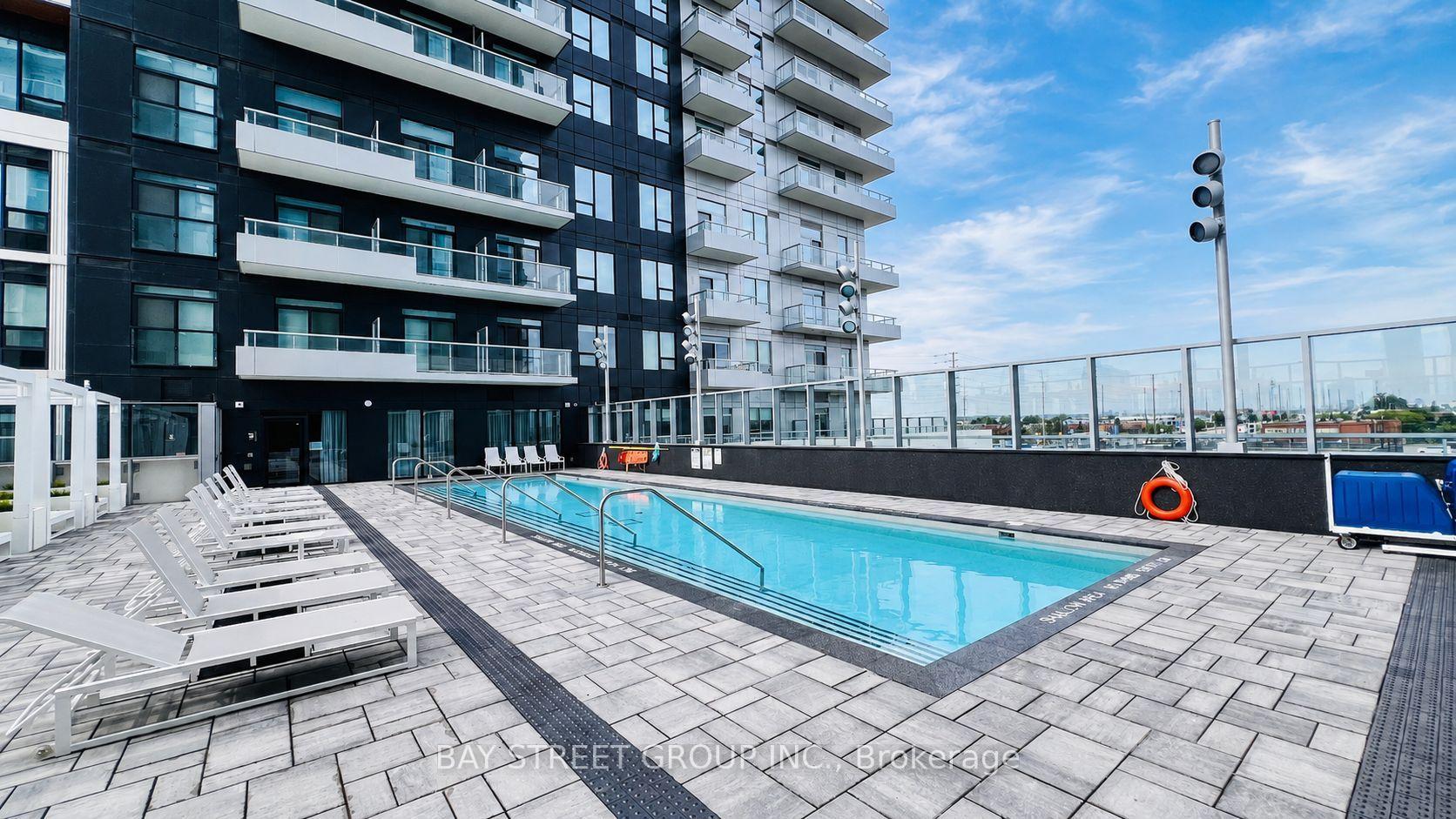 Photo 11 of Unit 908, 21 Meadowdale Road, Vaughan, Vaughan Corporate Centre — HOMEH