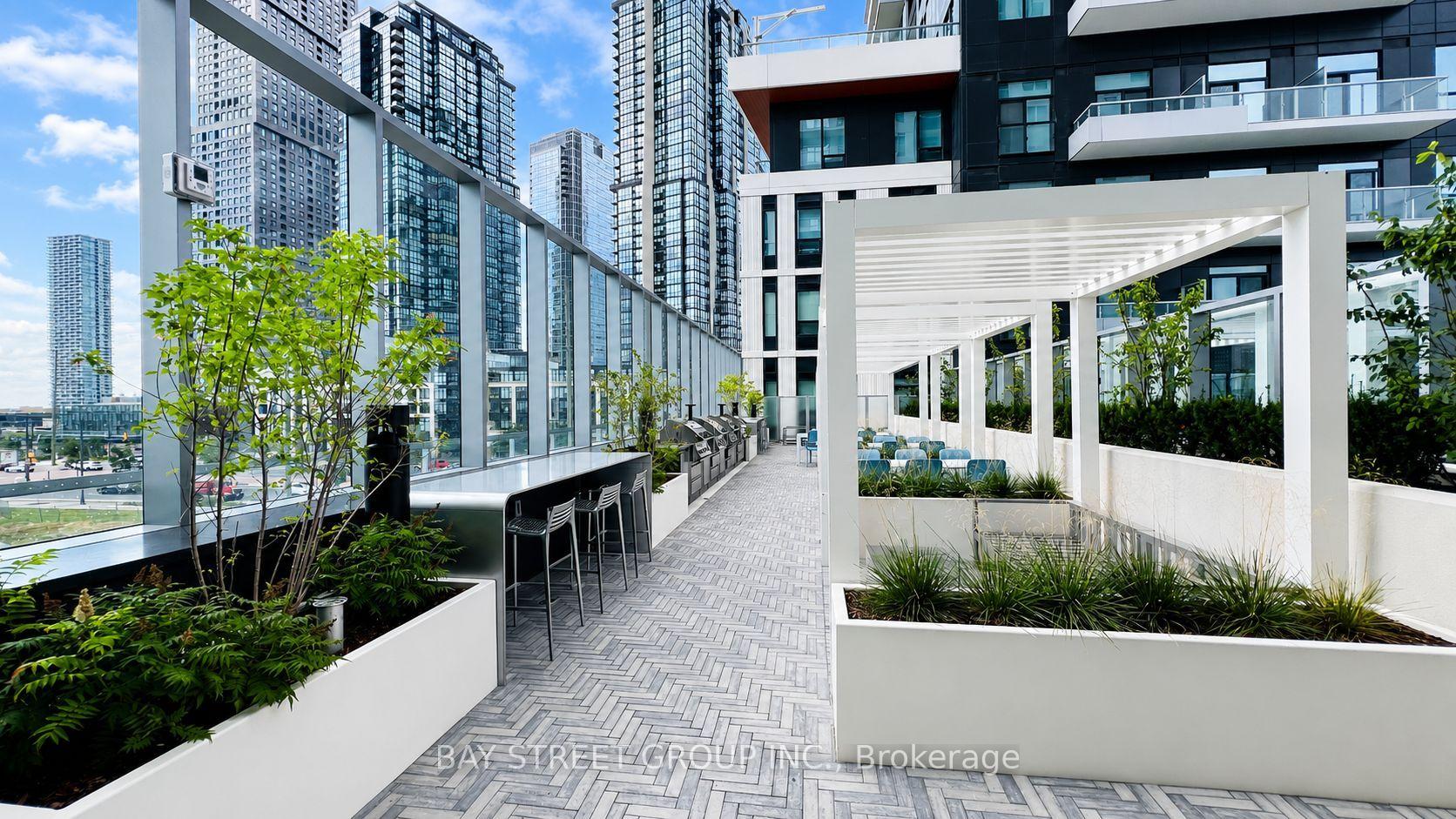Photo 13 of Unit 908, 21 Meadowdale Road, Vaughan, Vaughan Corporate Centre — HOMEH