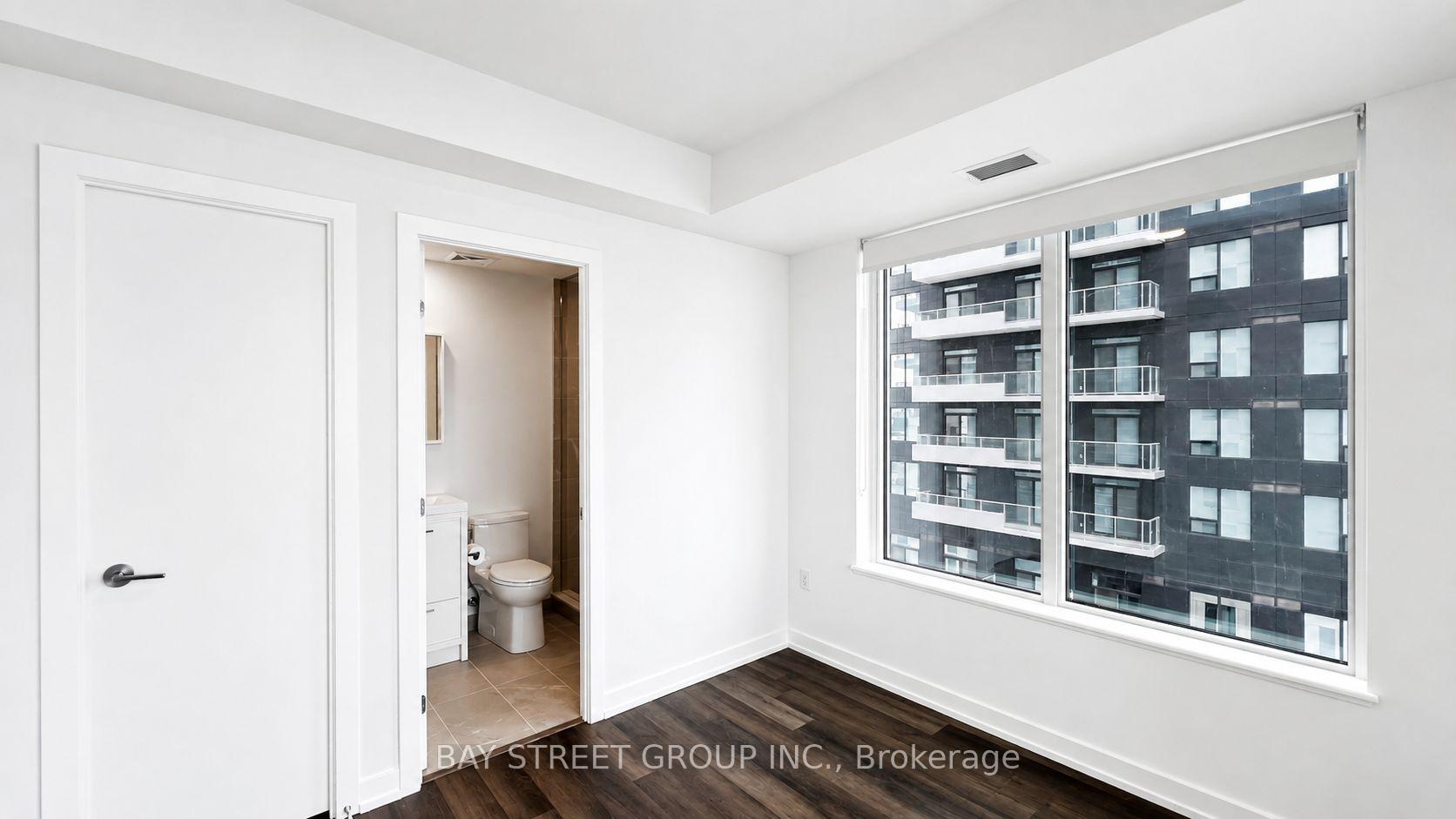 Photo 16 of Unit 908, 21 Meadowdale Road, Vaughan, Vaughan Corporate Centre — HOMEH