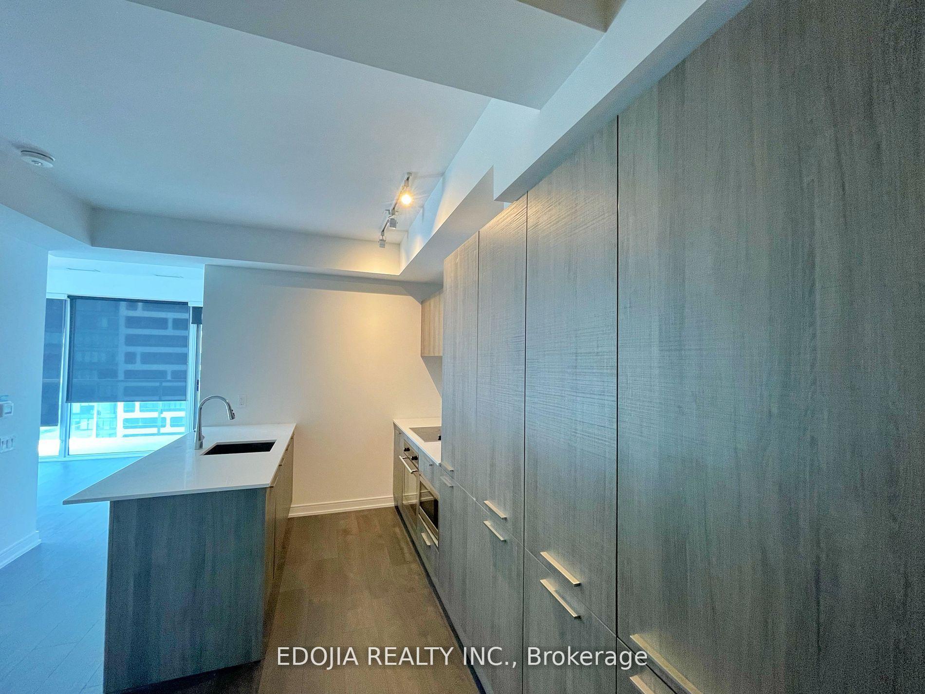 Photo 2 of Unit 2809, 3 Gloucester Street, Toronto, Church-Yonge Corridor — HOMEH