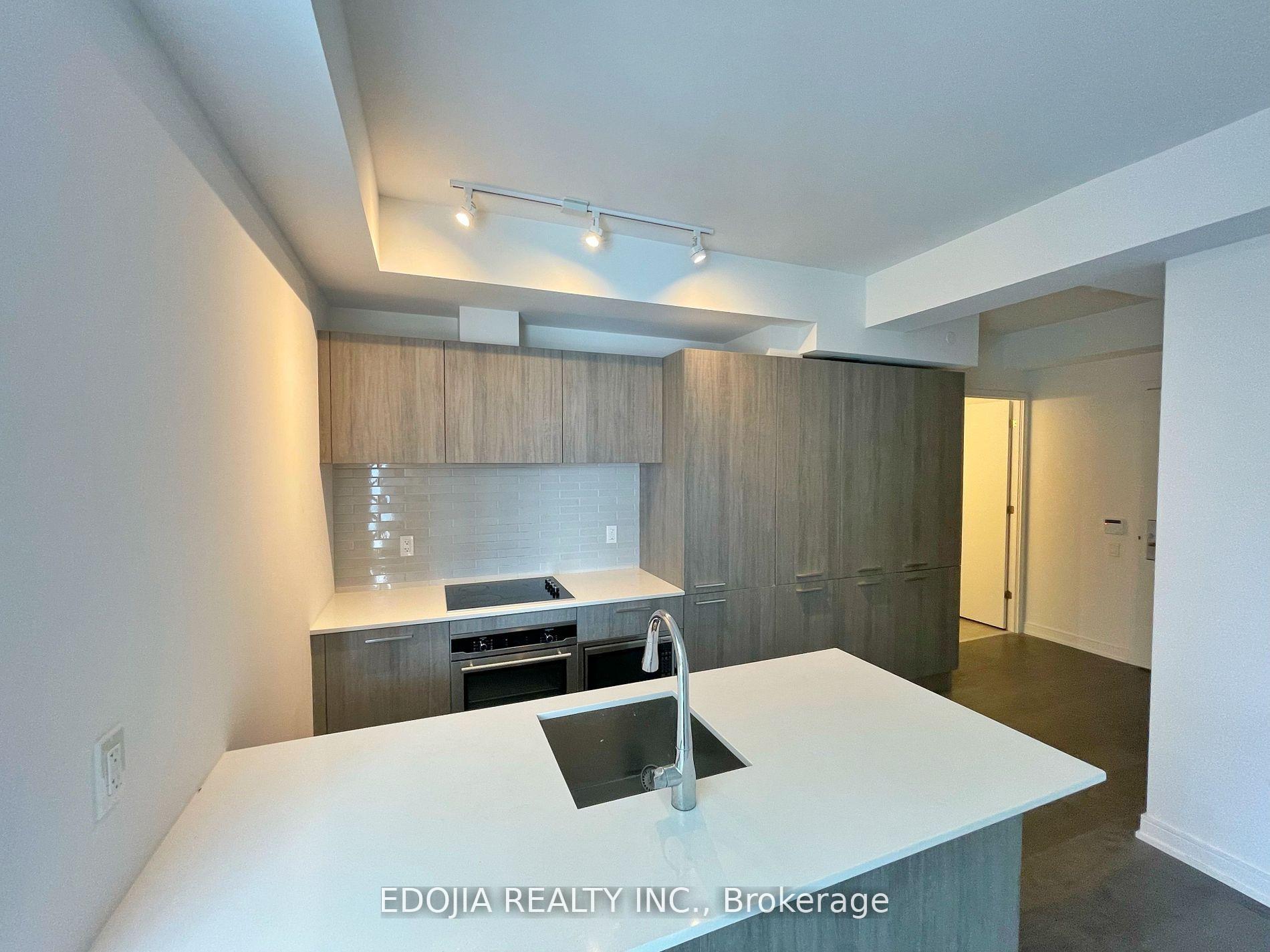 Photo 4 of Unit 2809, 3 Gloucester Street, Toronto, Church-Yonge Corridor — HOMEH
