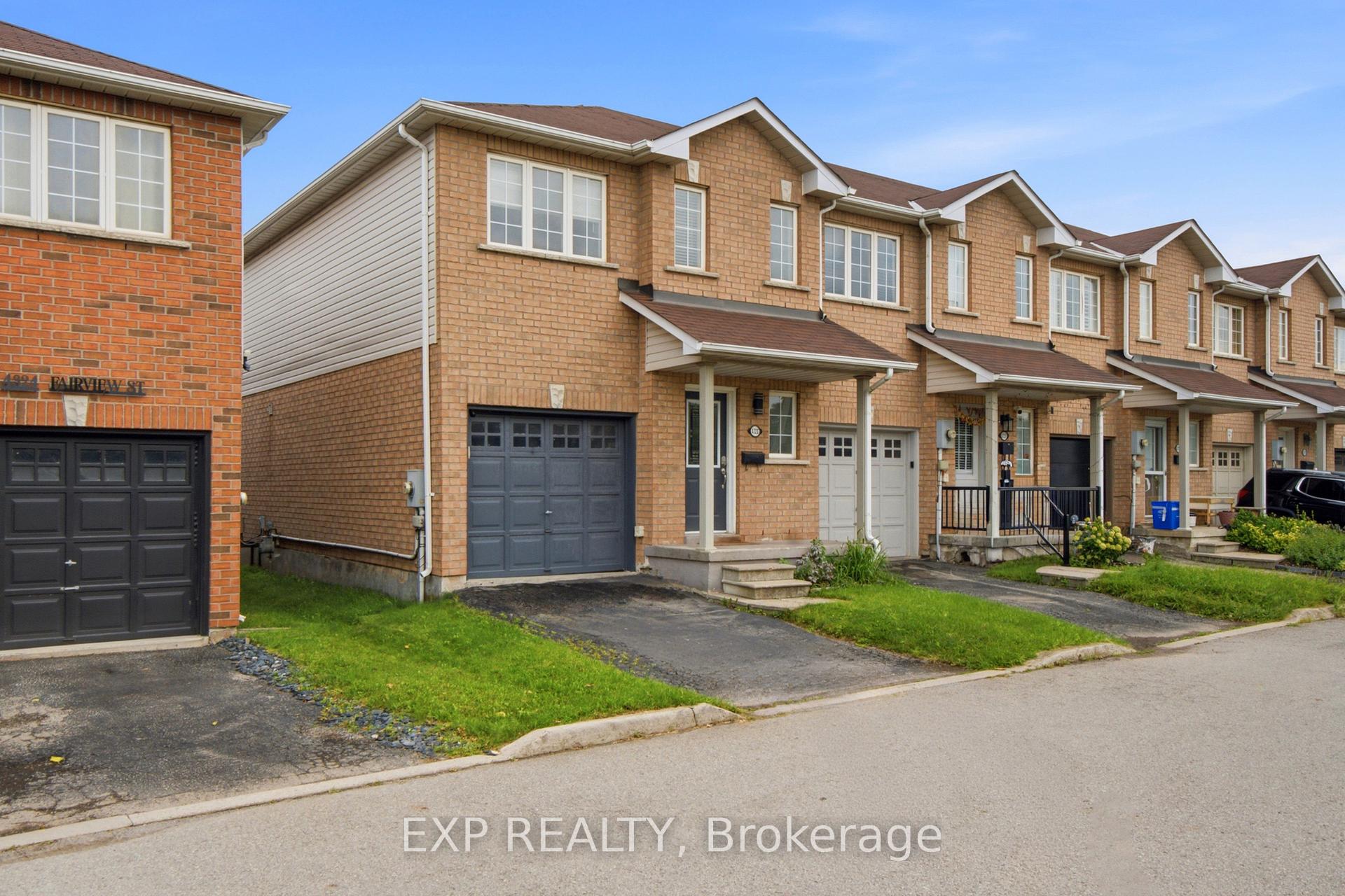 Photo 3 of 4322 Fairview Street, Burlington, Shoreacres — HOMEH