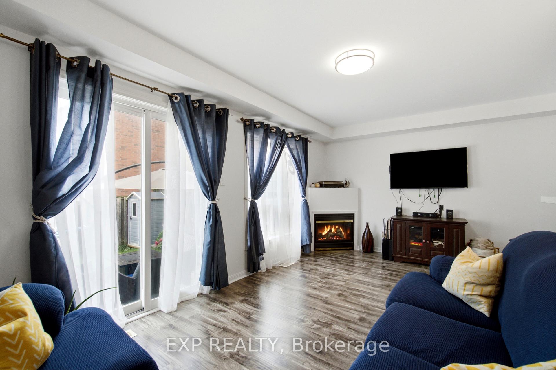 Photo 11 of 4322 Fairview Street, Burlington, Shoreacres — HOMEH