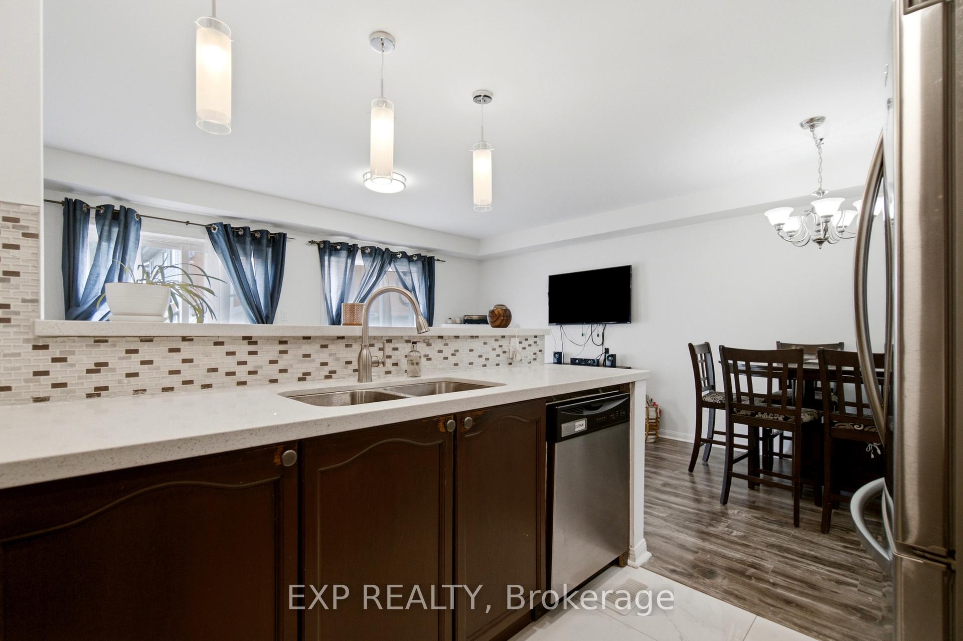Photo 17 of 4322 Fairview Street, Burlington, Shoreacres — HOMEH
