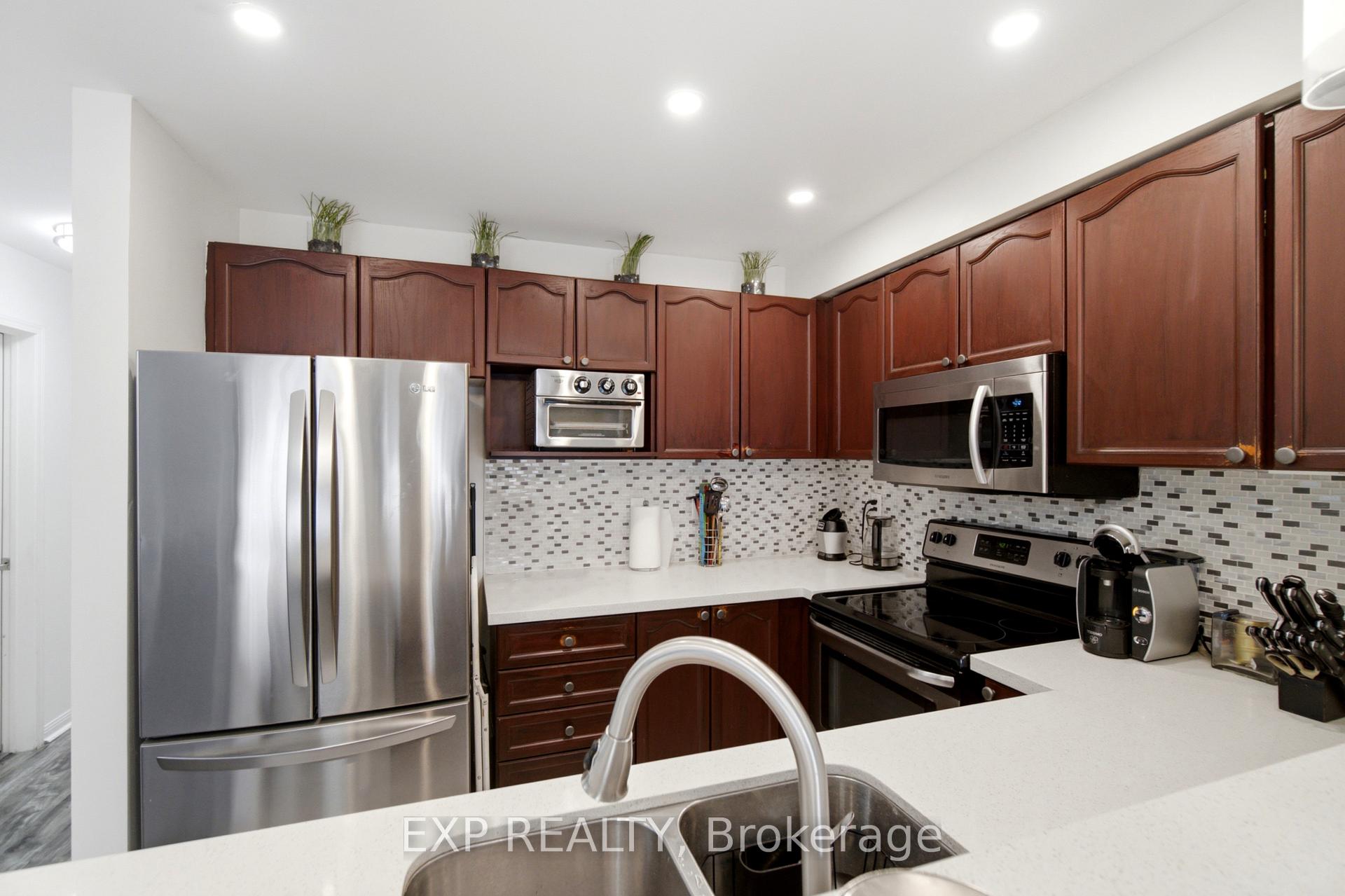 Photo 18 of 4322 Fairview Street, Burlington, Shoreacres — HOMEH