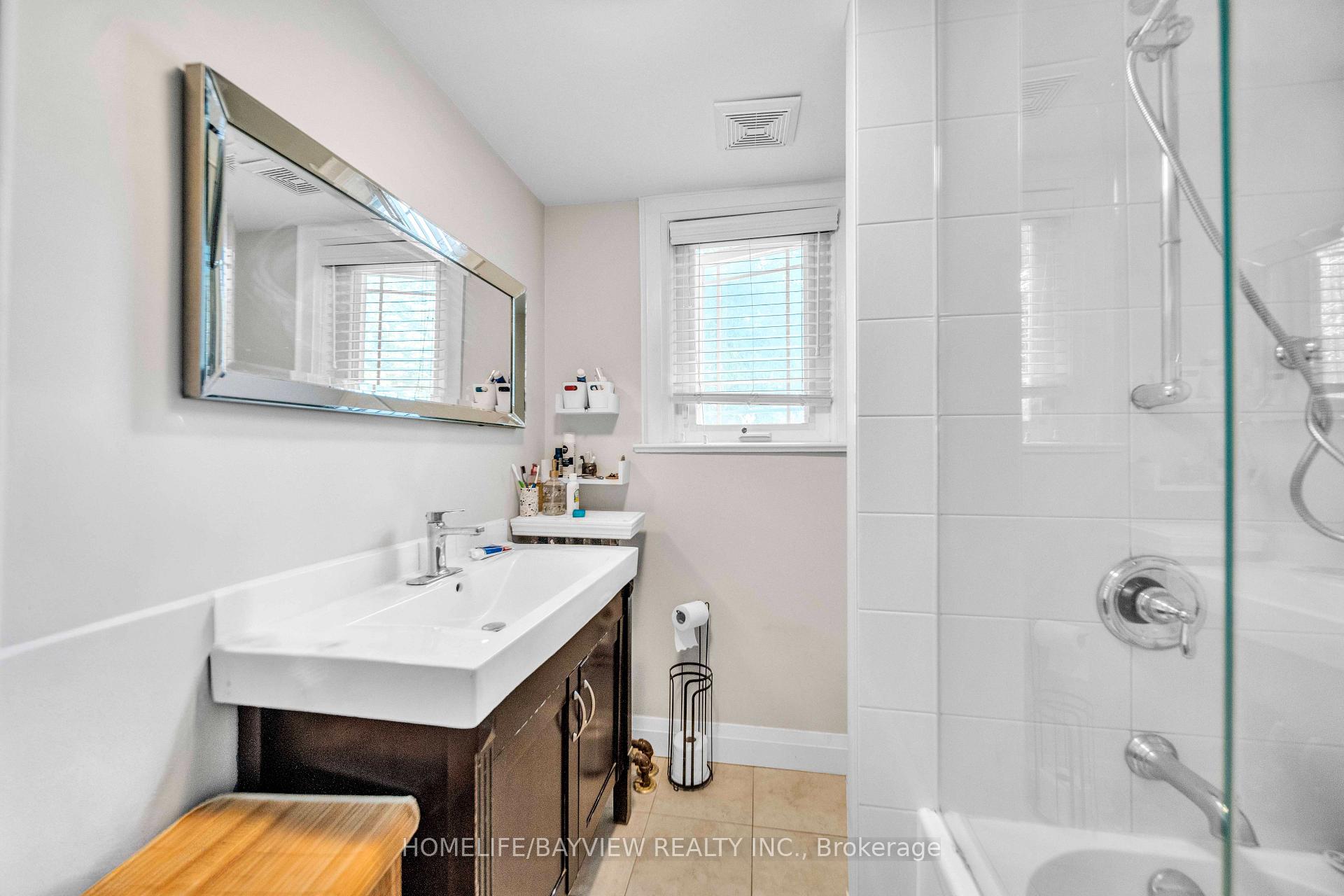 Photo 23 of 131 Heddington Avenue, Toronto, Lawrence Park South — HOMEH