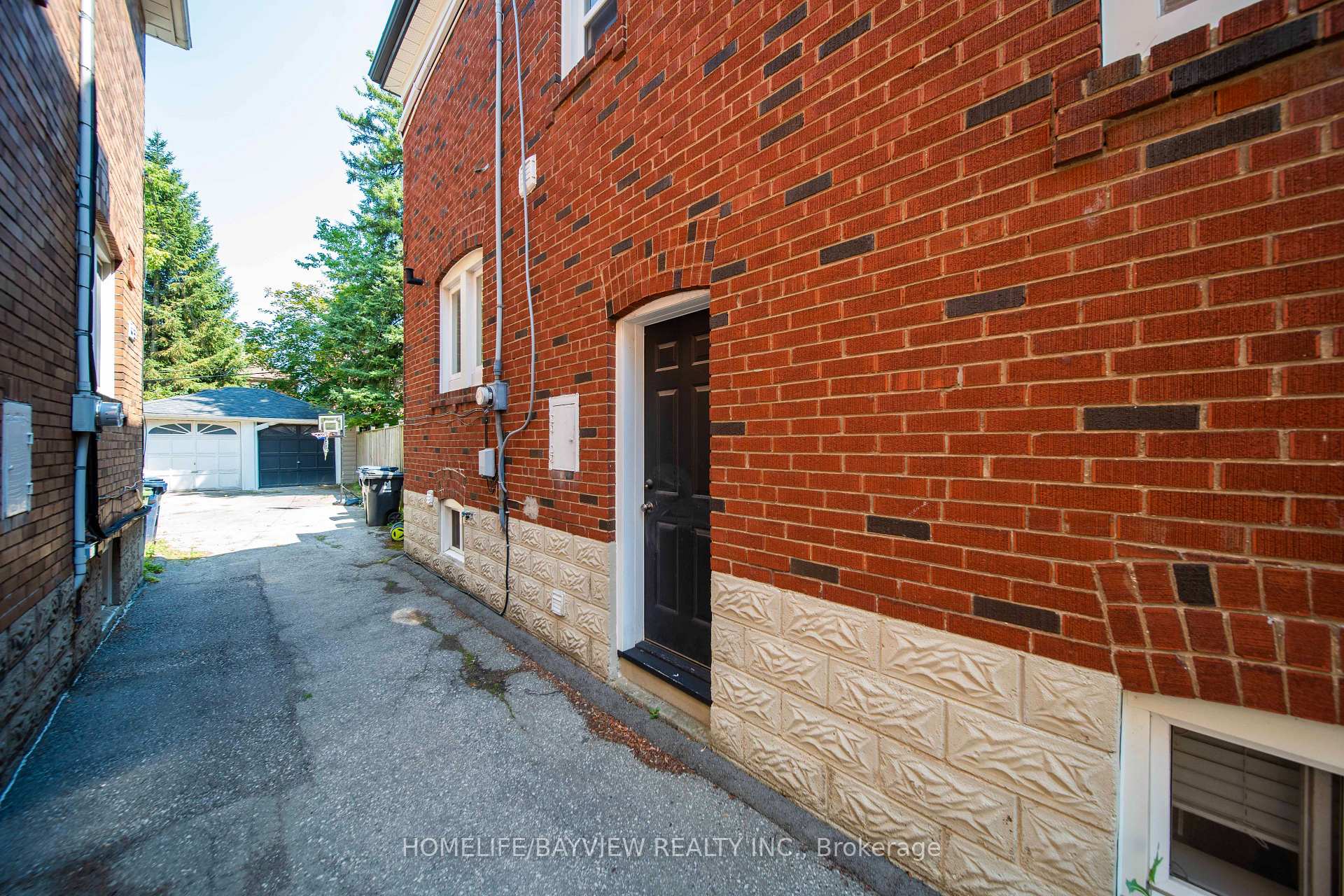 Photo 32 of 131 Heddington Avenue, Toronto, Lawrence Park South — HOMEH