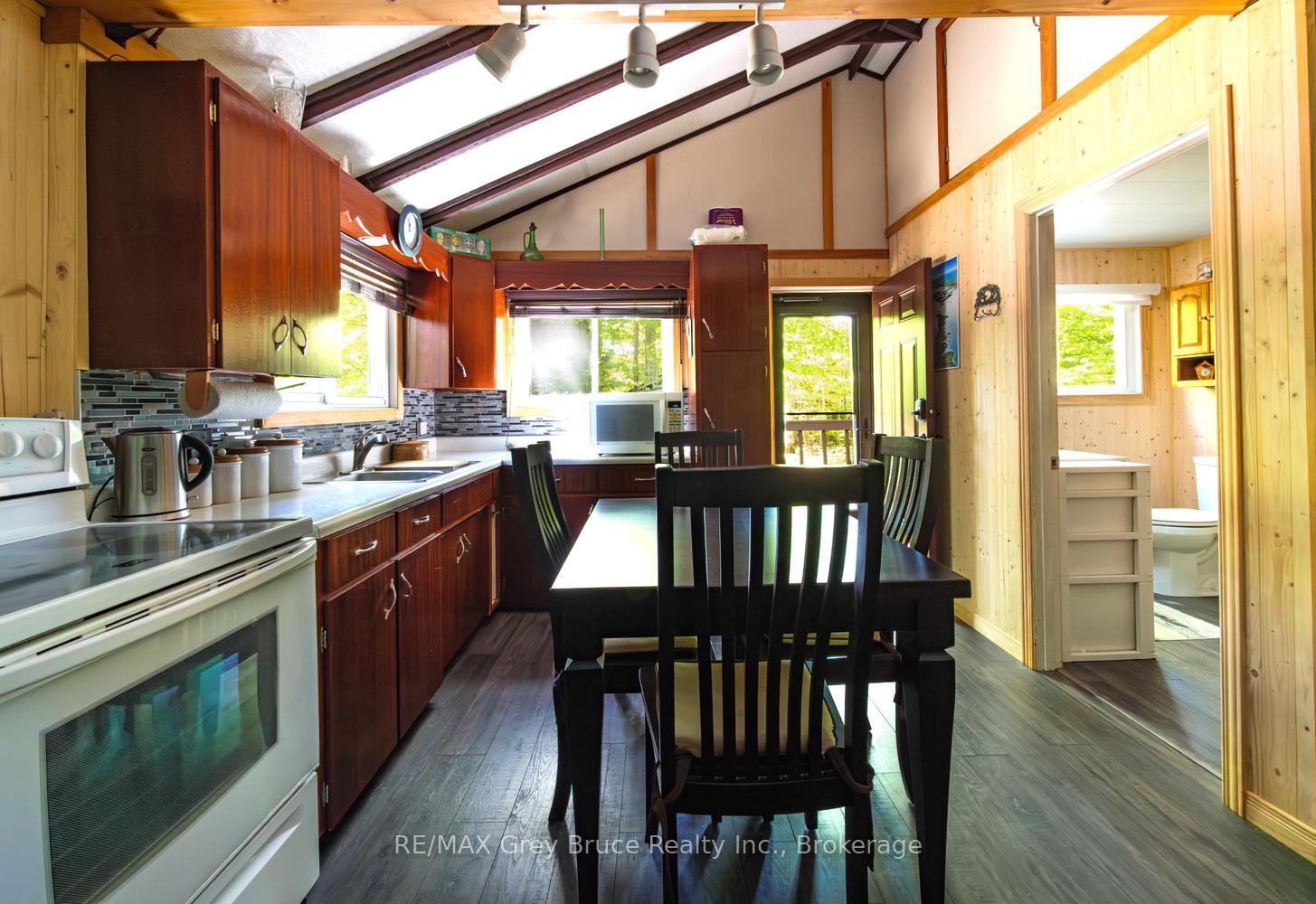 Photo 6 of 112 Symon Avenue, South Bruce Peninsula — HOMEH