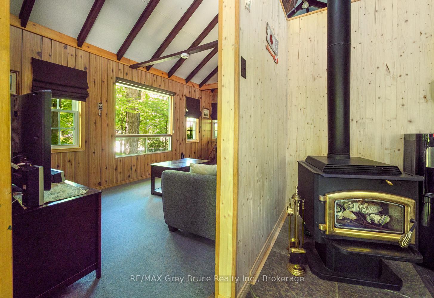 Photo 11 of 112 Symon Avenue, South Bruce Peninsula — HOMEH