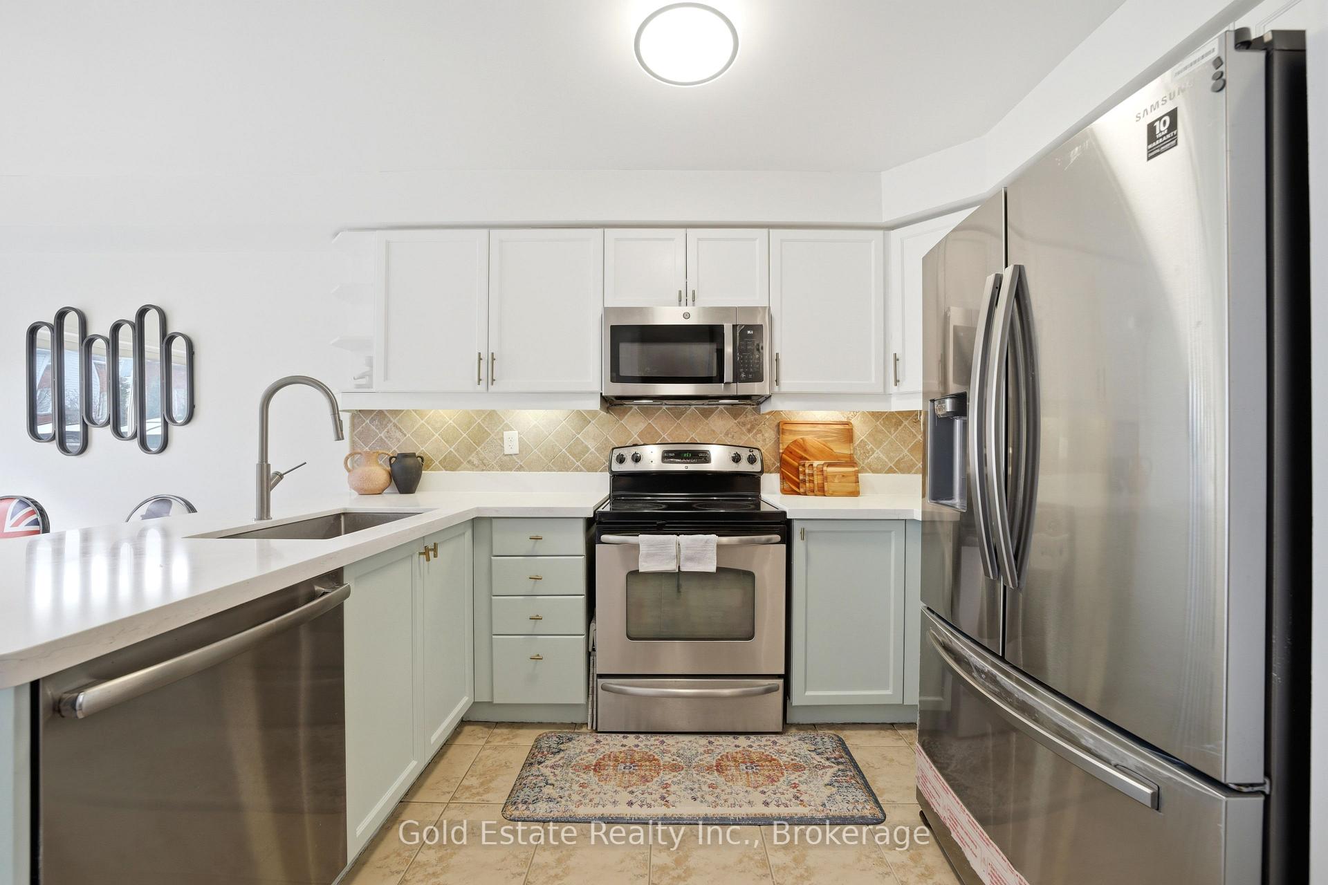 Photo 7 of 4875 Valera Road, Burlington, Alton — HOMEH