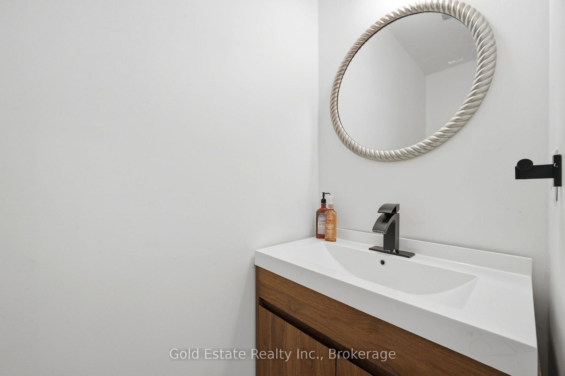 Photo 10 of 4875 Valera Road, Burlington, Alton — HOMEH