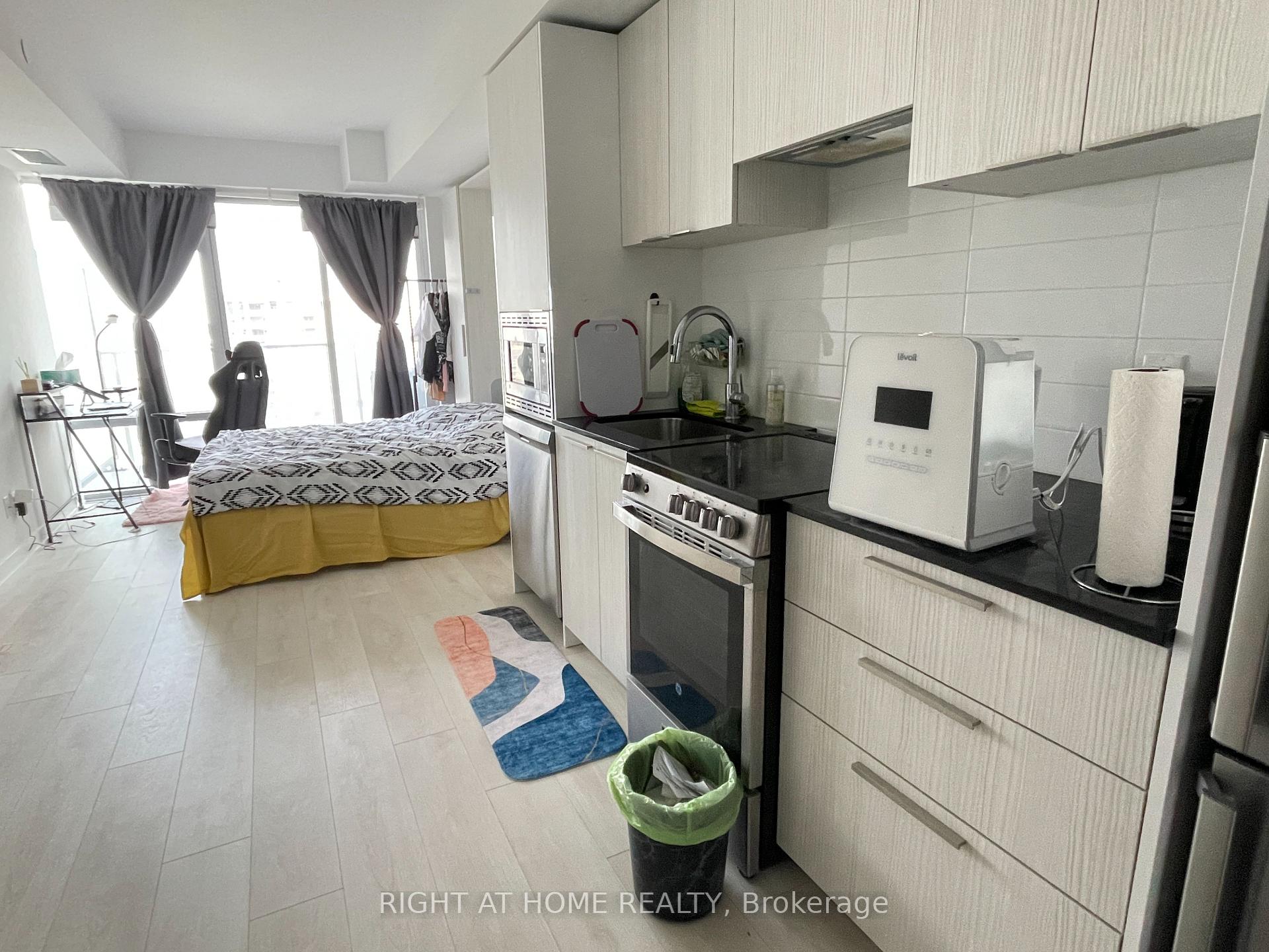 Photo 2 of Unit 2206, 501 Yonge Street, Toronto, Church-Yonge Corridor — HOMEH