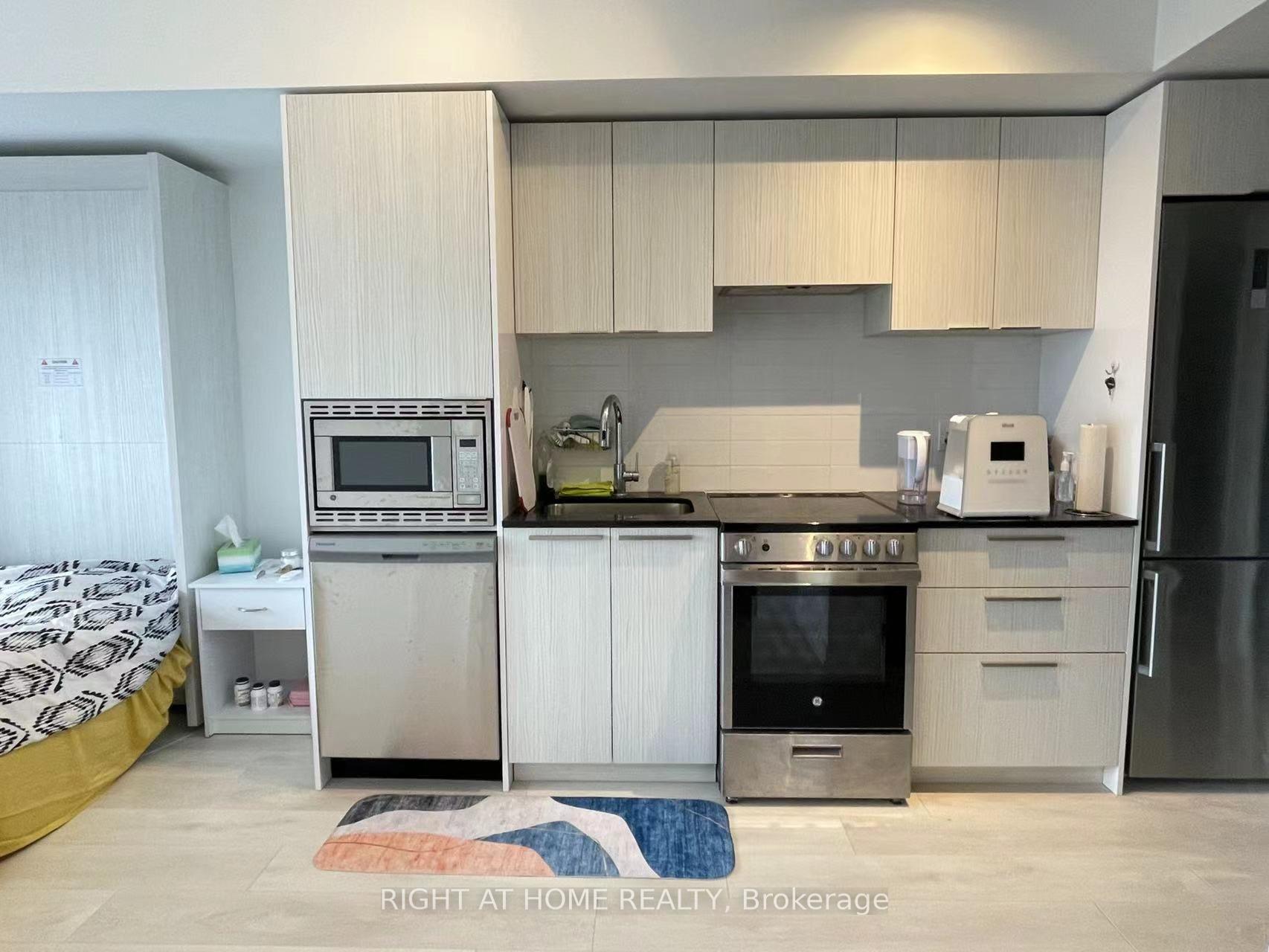 Photo 4 of Unit 2206, 501 Yonge Street, Toronto, Church-Yonge Corridor — HOMEH
