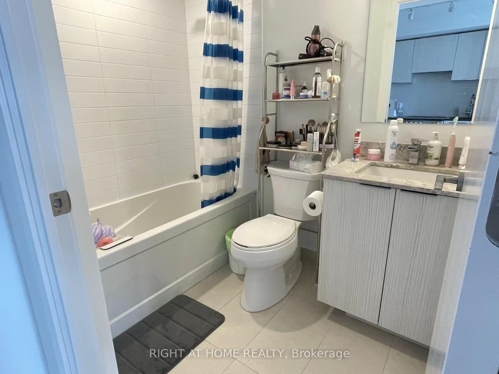 Photo 6 of Unit 2206, 501 Yonge Street, Toronto, Church-Yonge Corridor — HOMEH