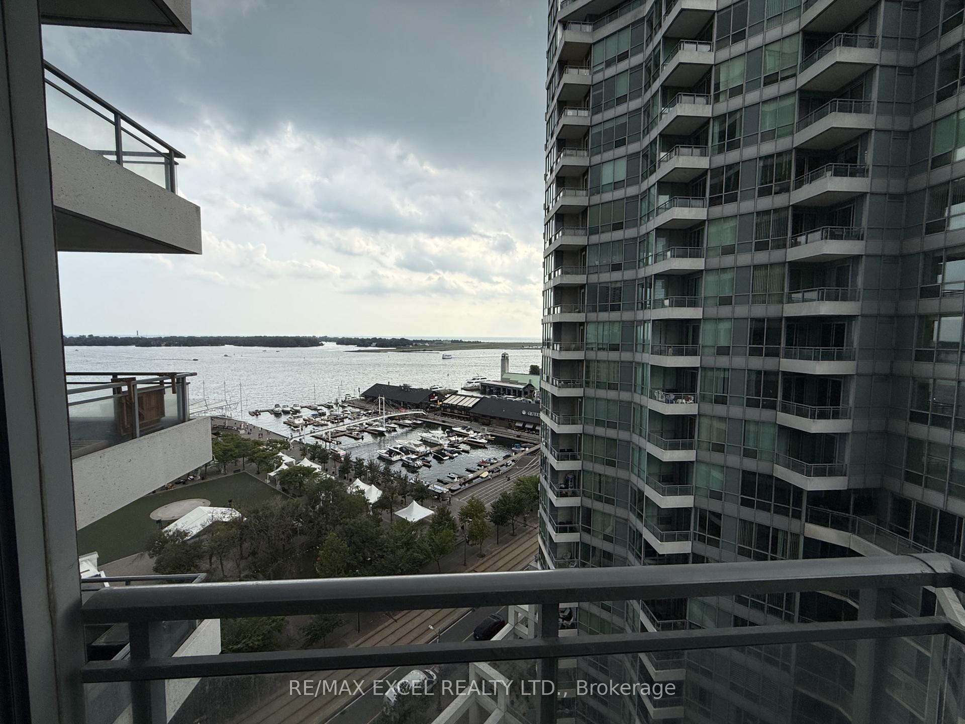 Photo 13 of Unit 1710, 228 Queens Quay W, Toronto, Waterfront Communities — HOMEH