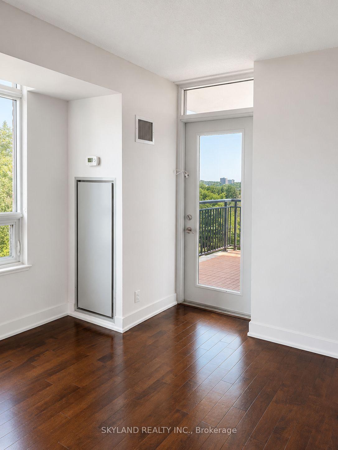 Photo 11 of Unit 514, 676 Sheppard Street E, North York, Bayview Village — HOMEH
