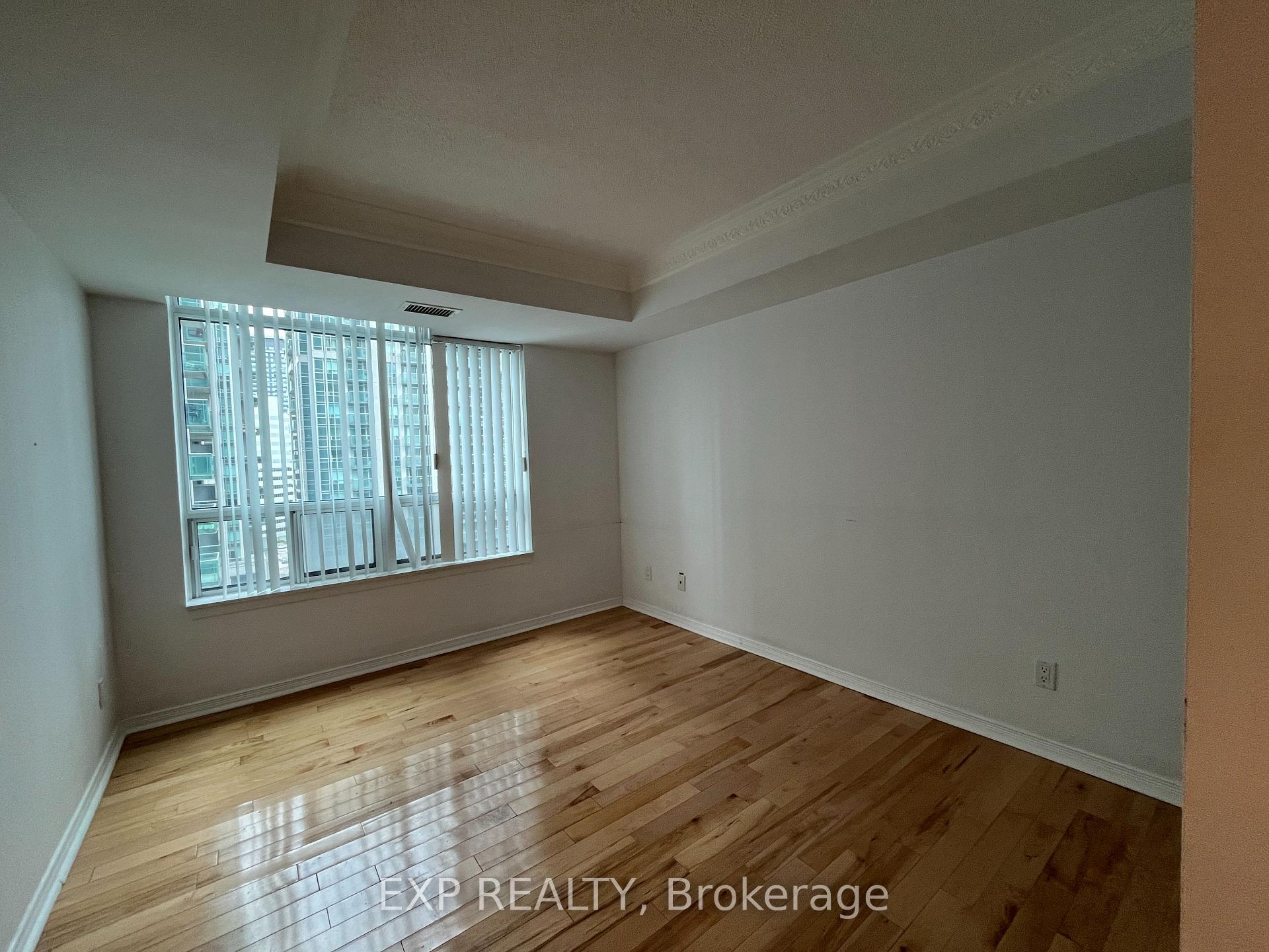 Photo 8 of Unit 1608, 28 Harrison Garden Boulevard, North York, Willowdale East — HOMEH