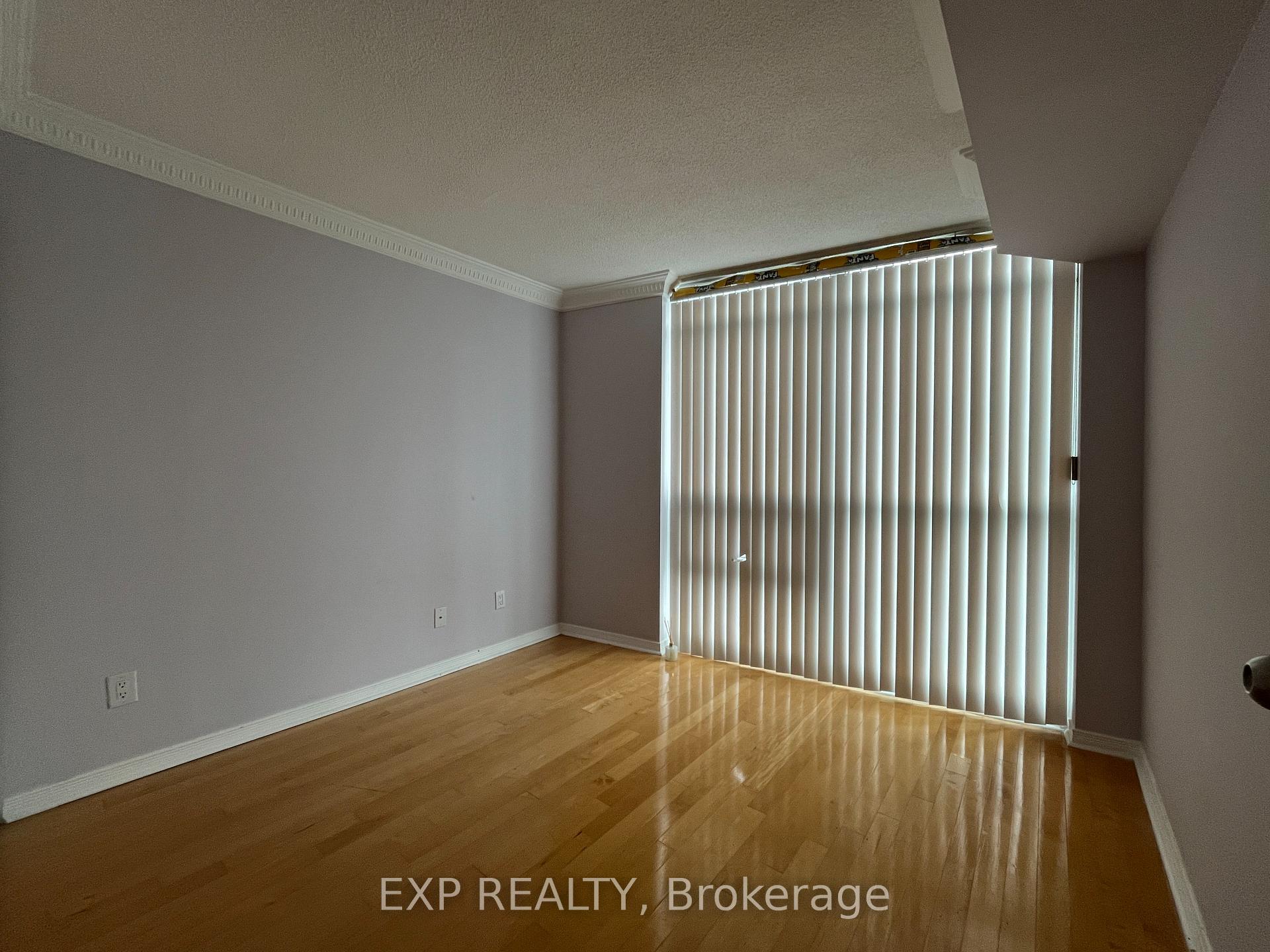 Photo 9 of Unit 1608, 28 Harrison Garden Boulevard, North York, Willowdale East — HOMEH