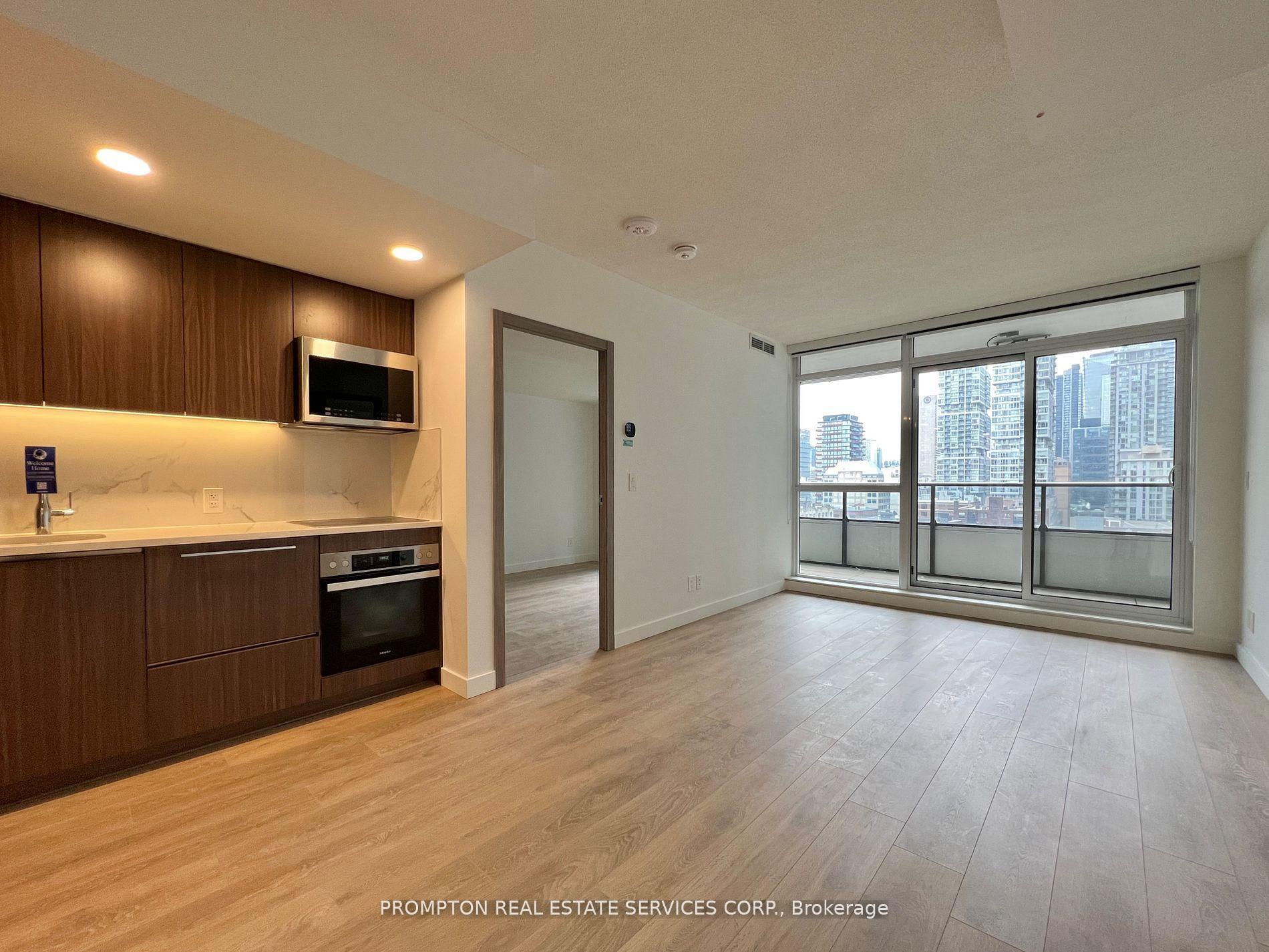 Photo 4 of Unit #1505, 38 Widmer Street, Toronto, Waterfront Communities — HOMEH