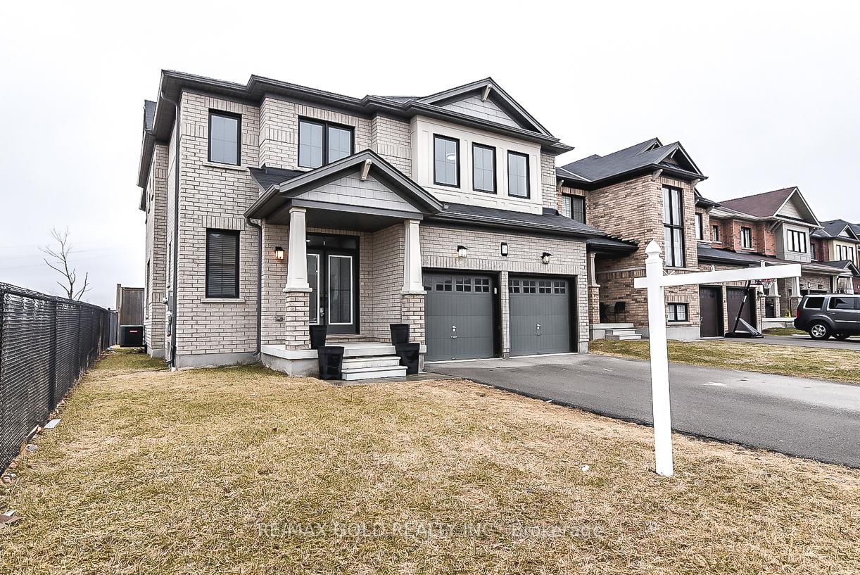 Photo 3 of 206 Crafter Crescent, Hamilton, Stoney Creek Mountain — HOMEH