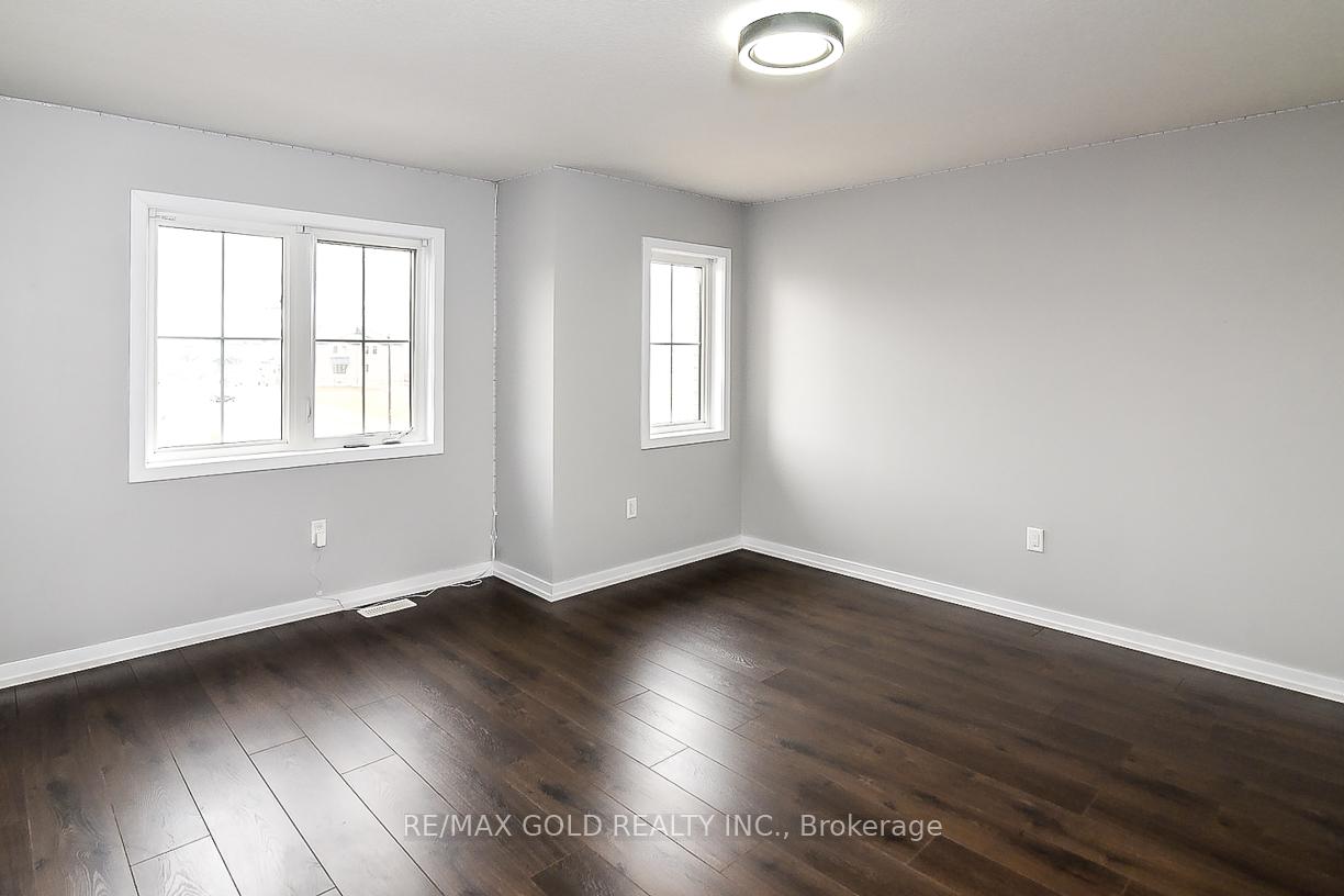 Photo 30 of 206 Crafter Crescent, Hamilton, Stoney Creek Mountain — HOMEH