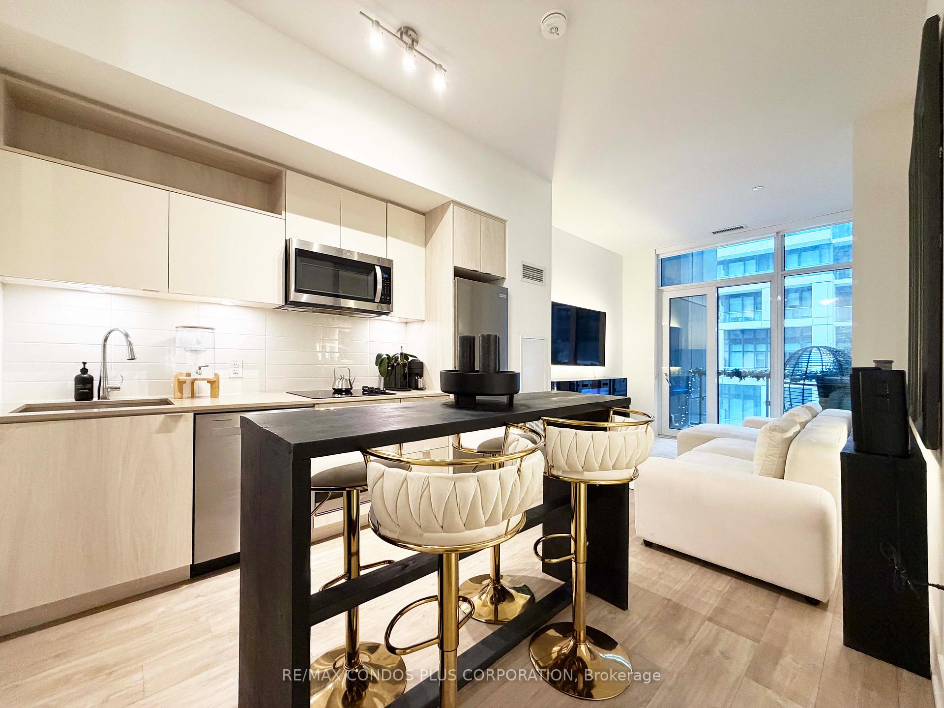 Photo 5 of Unit 1113, 60 Princess Street, Toronto, Waterfront Communities — HOMEH