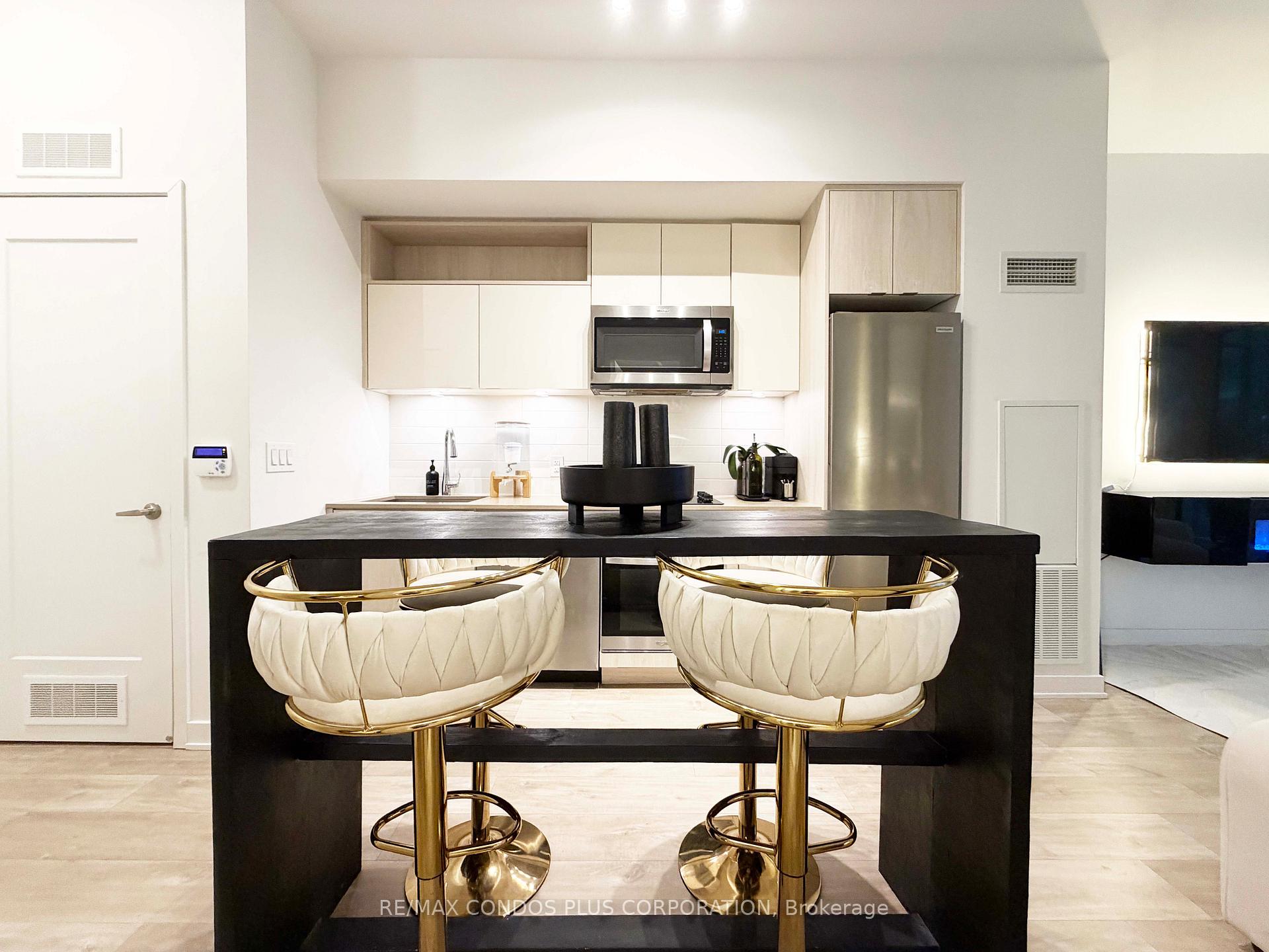 Photo 6 of Unit 1113, 60 Princess Street, Toronto, Waterfront Communities — HOMEH