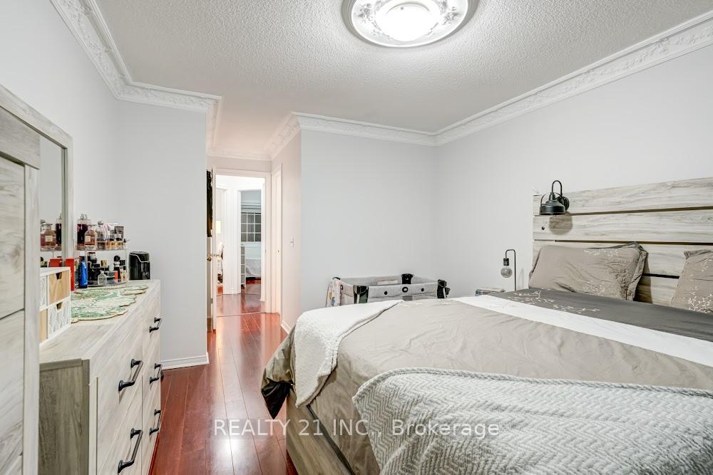 Photo 22 of 17 Rock Haven Lane, Brampton, Downtown Brampton — HOMEH