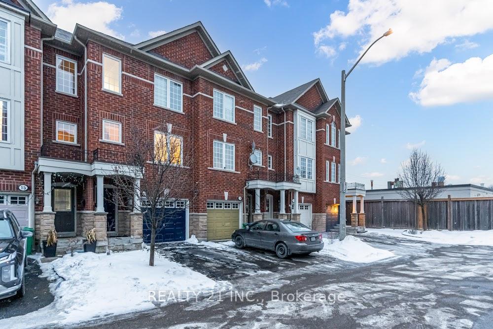 Photo 33 of 17 Rock Haven Lane, Brampton, Downtown Brampton — HOMEH