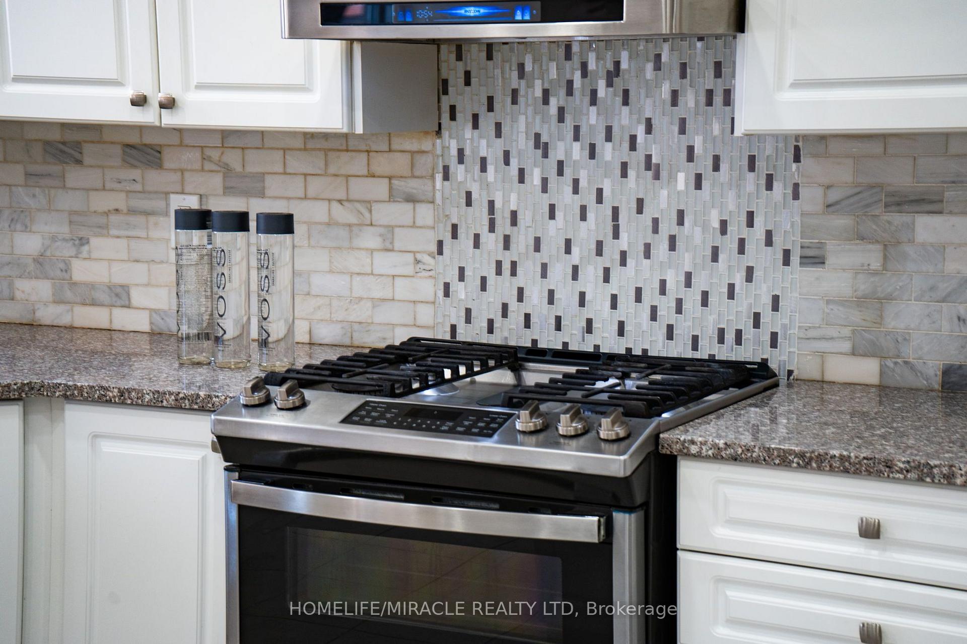 Photo 14 of 544 Bessborough Drive, Milton, Harrison — HOMEH